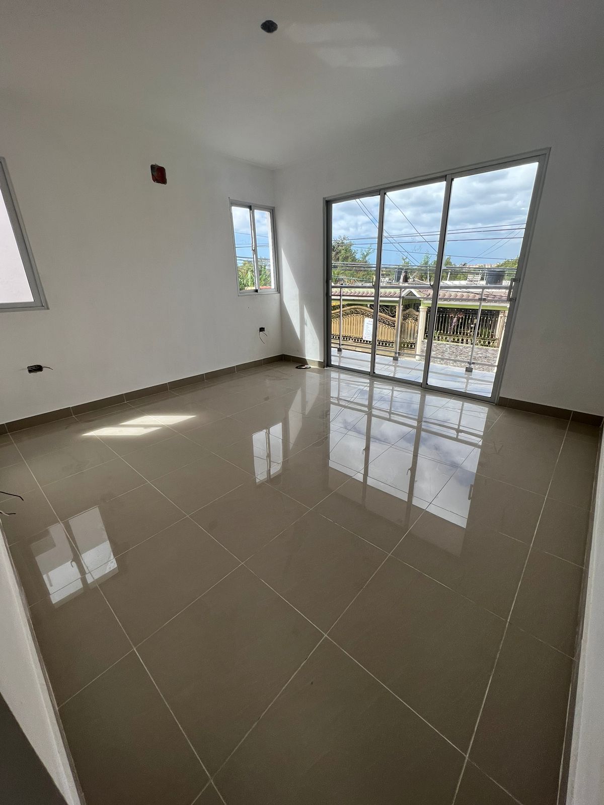 casas - Casa en la autopista de san Isidro brisa 8 Santo Domingo este 2