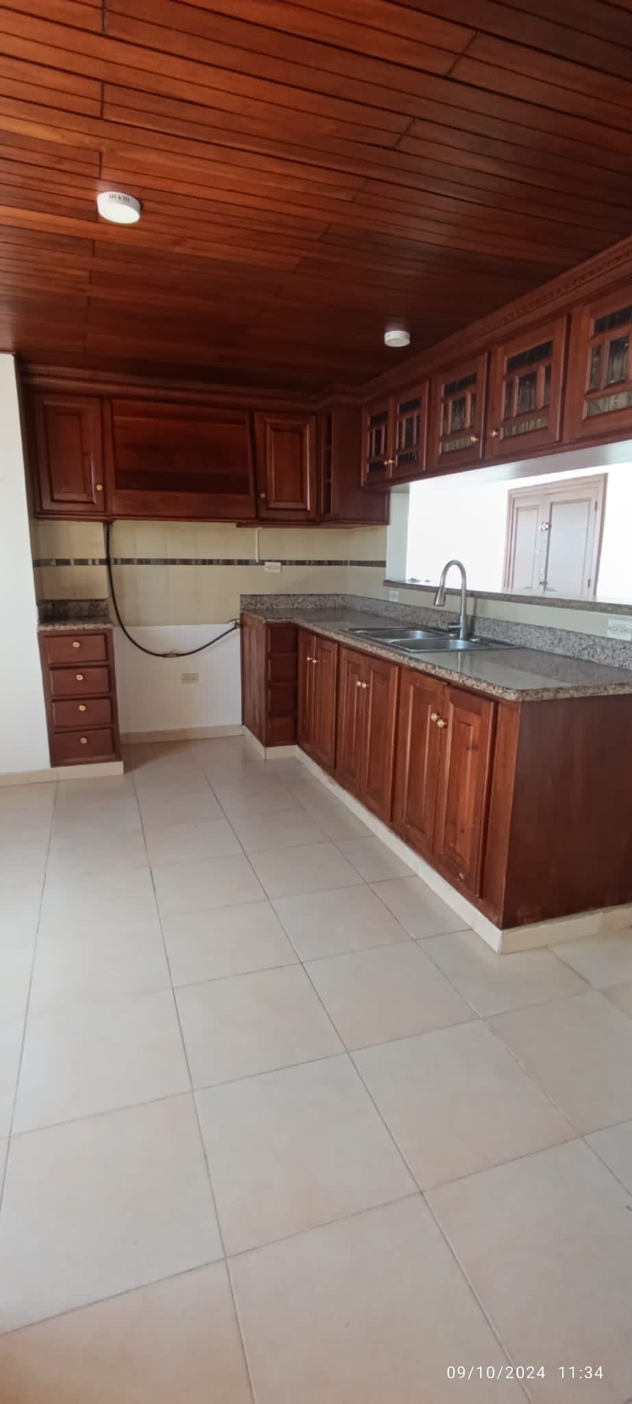 apartamentos - ¡En La Enriquillo con vista al Mar, Amplio Apartamento de 230m en Hermosa Torre! 3