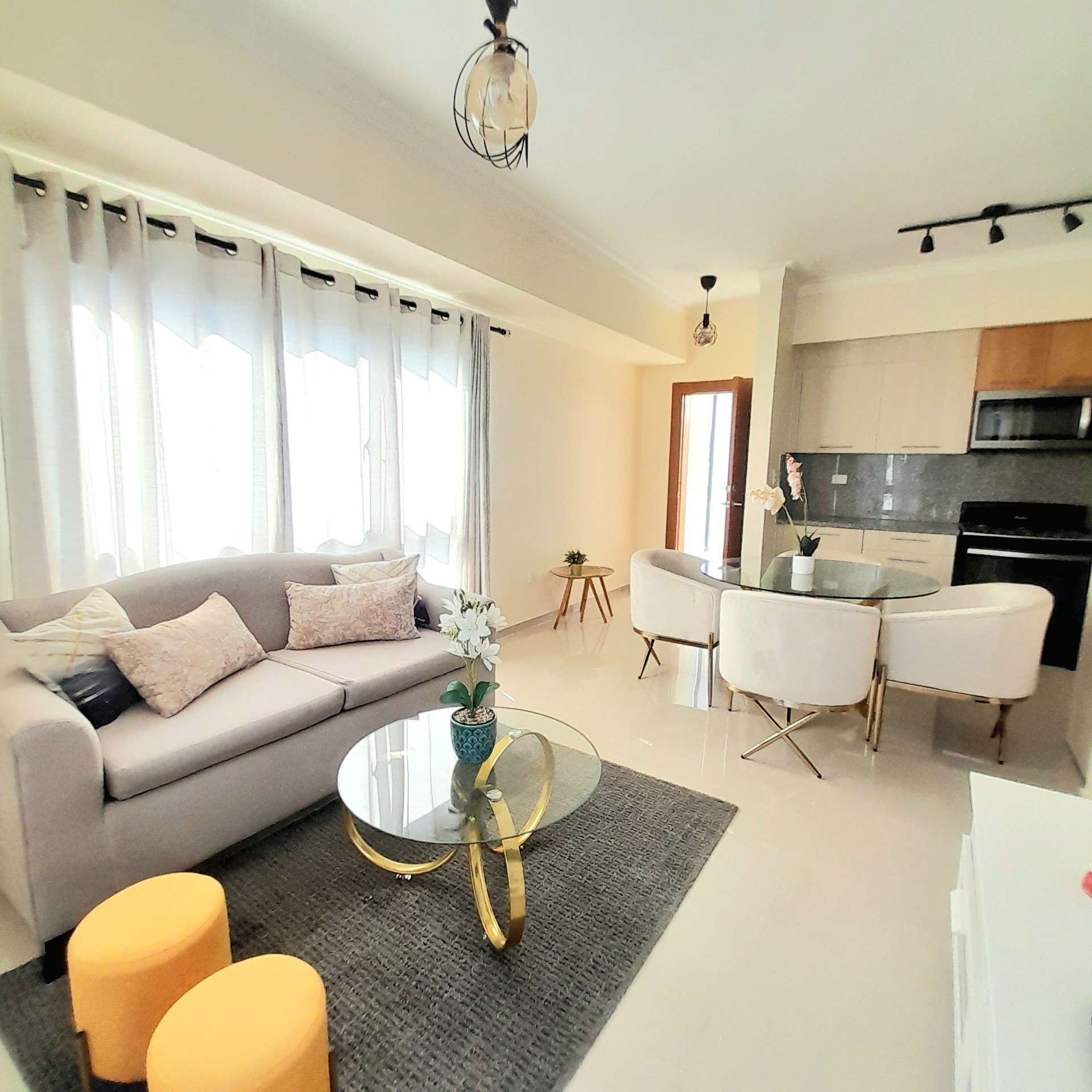 apartamentos - Alquiler amueblado  El Vergel cerca 27 de febrero 0