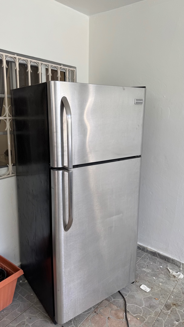 electrodomesticos - Nevera Frigidaire  5