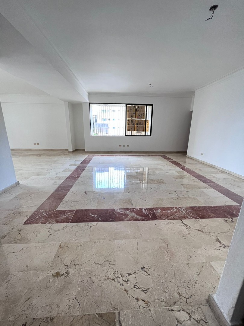 apartamentos - En Venta Amplio Apartamento,250mtz y 3 Habitaciones ,zona de Naco  5