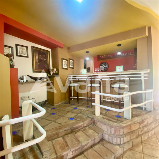 casas - Espaciosa casa de venta en Las Dianas  1