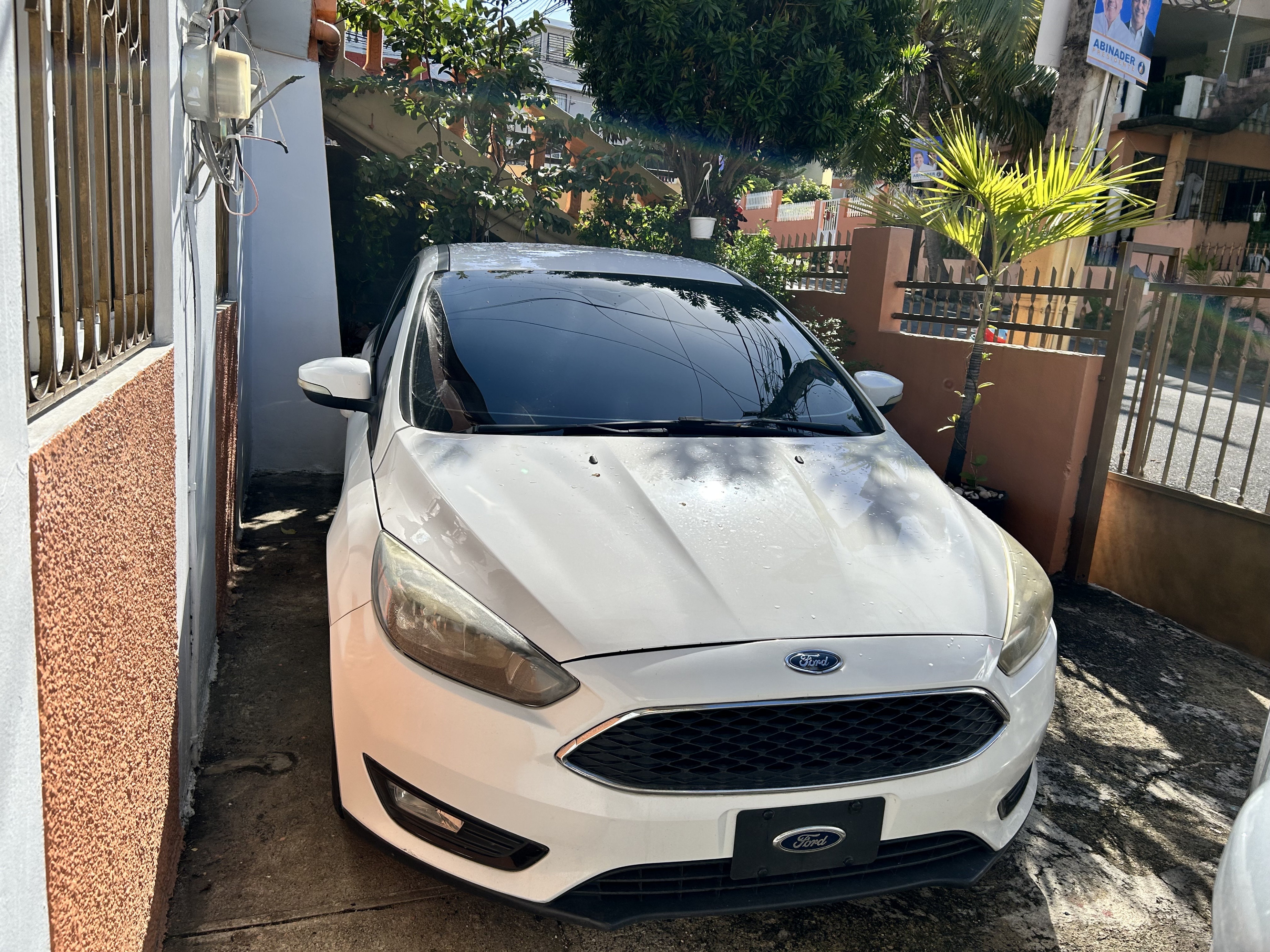 carros - Ford Focus 2016 Venta por motivo de Viaje  4