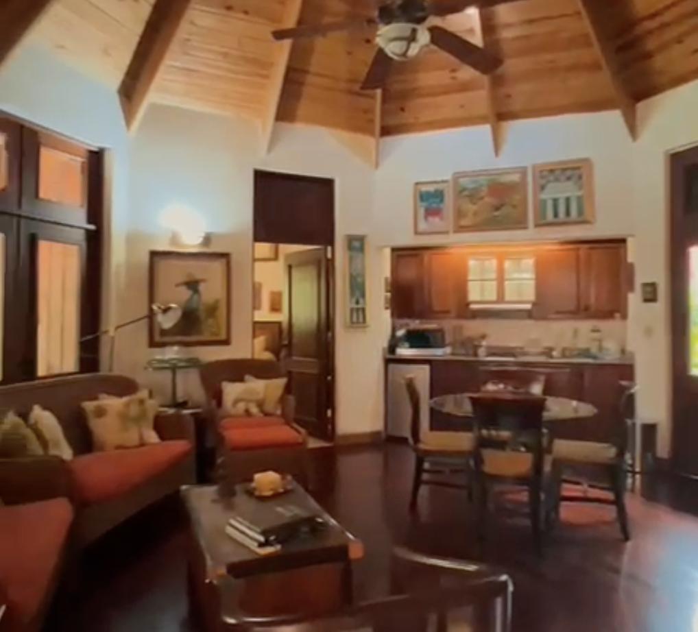 casas - Casa en Venta en Arroyo Hondo, 6 habitaciones 8