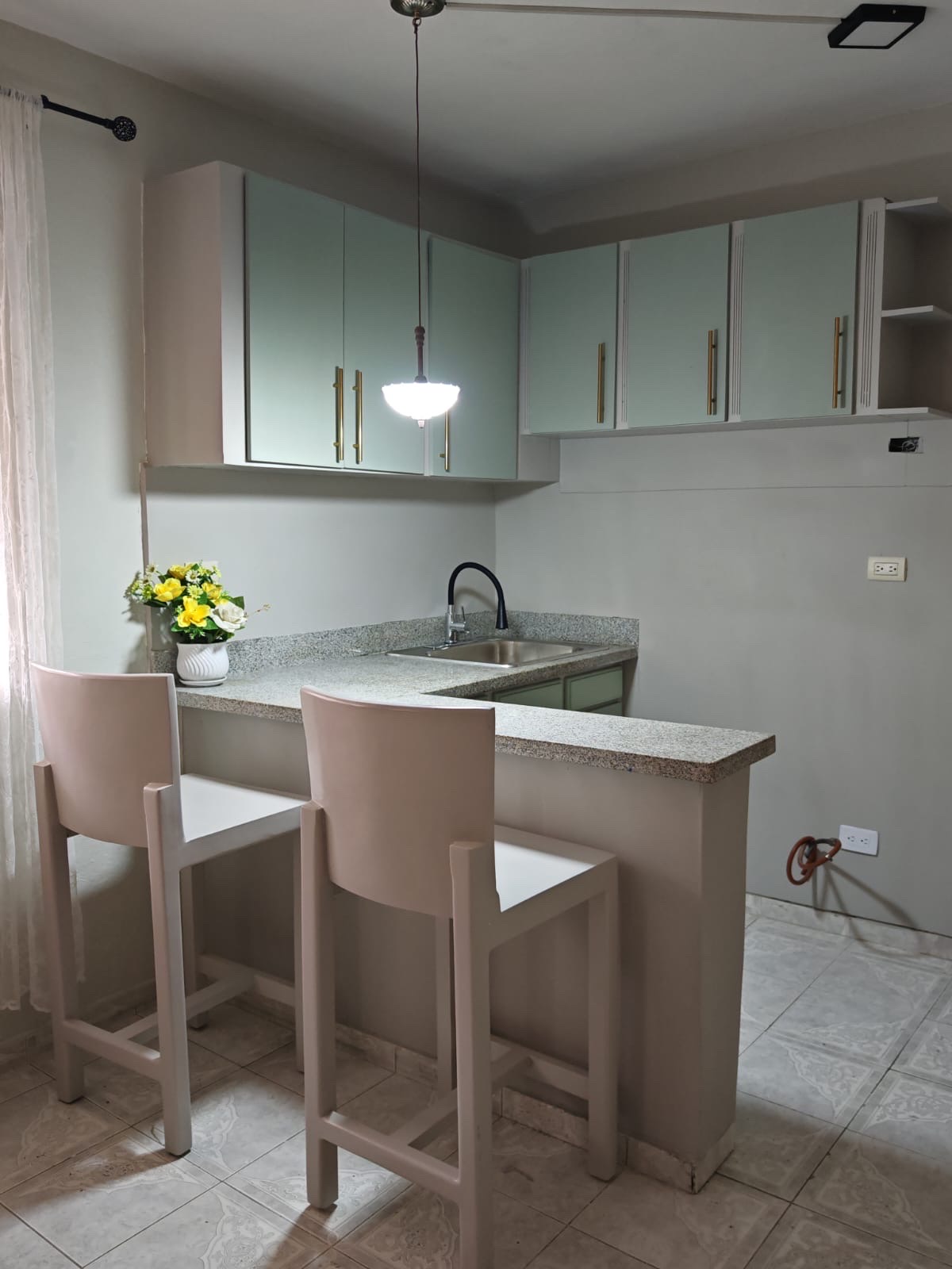 apartamentos - Apartamento sin amueblar av independencia  1