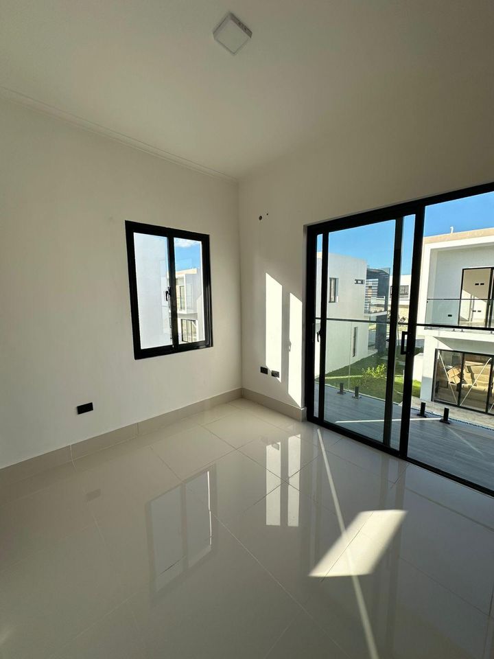 casas vacacionales y villas - Villa familiar en vista cana 3