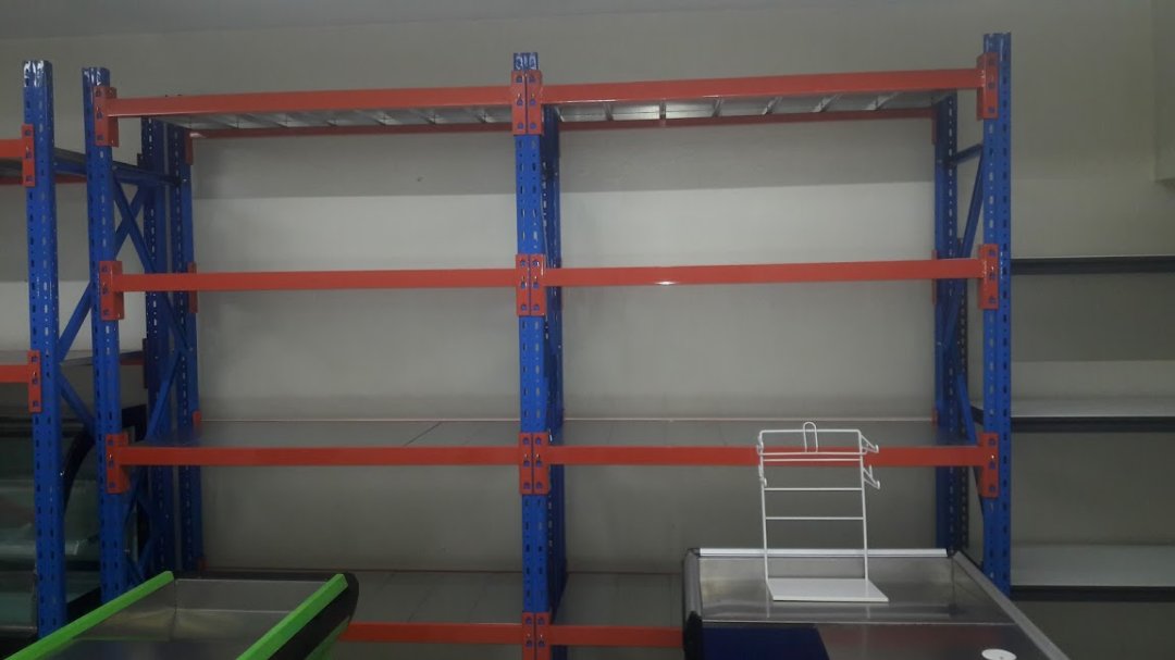 equipos profesionales - Tramerias de mediana capacidad para almacenamiente y exhibicion 2