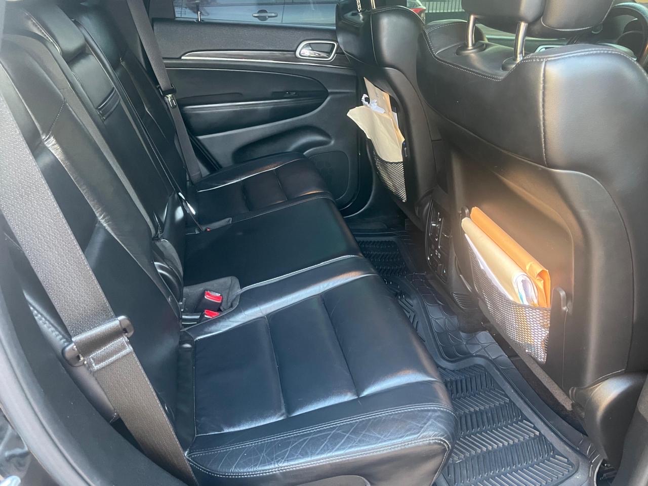 jeepetas y camionetas - vendo Jeep grand Cherokee limited 2018 5