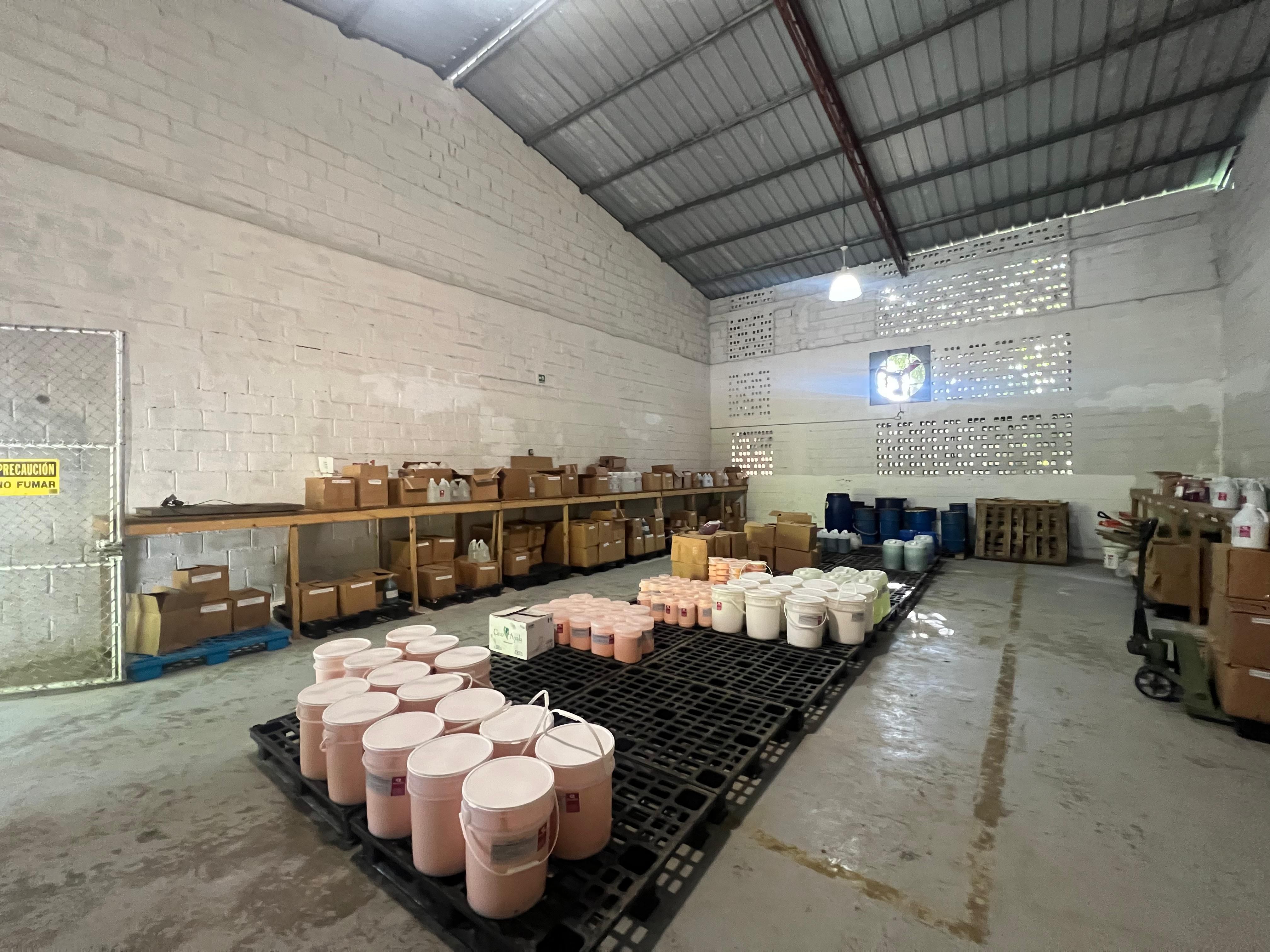 oficinas y locales comerciales - nave en don pedro, santiago de los caballero venta 8
