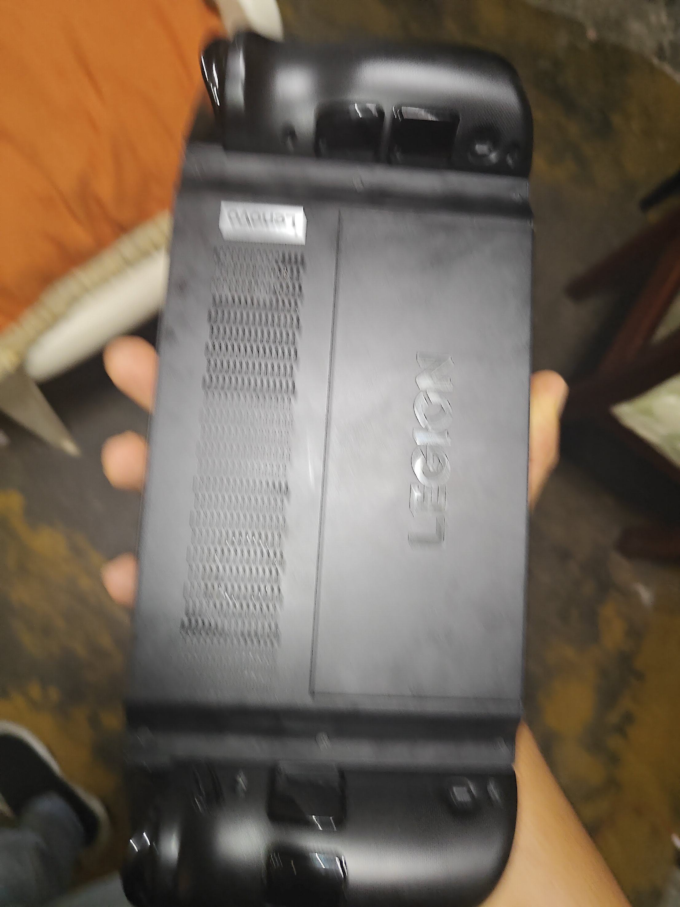 consolas y videojuegos - Lenovo legión go de 16gb y 512gb. con su cargador original, bulto y caja. 3