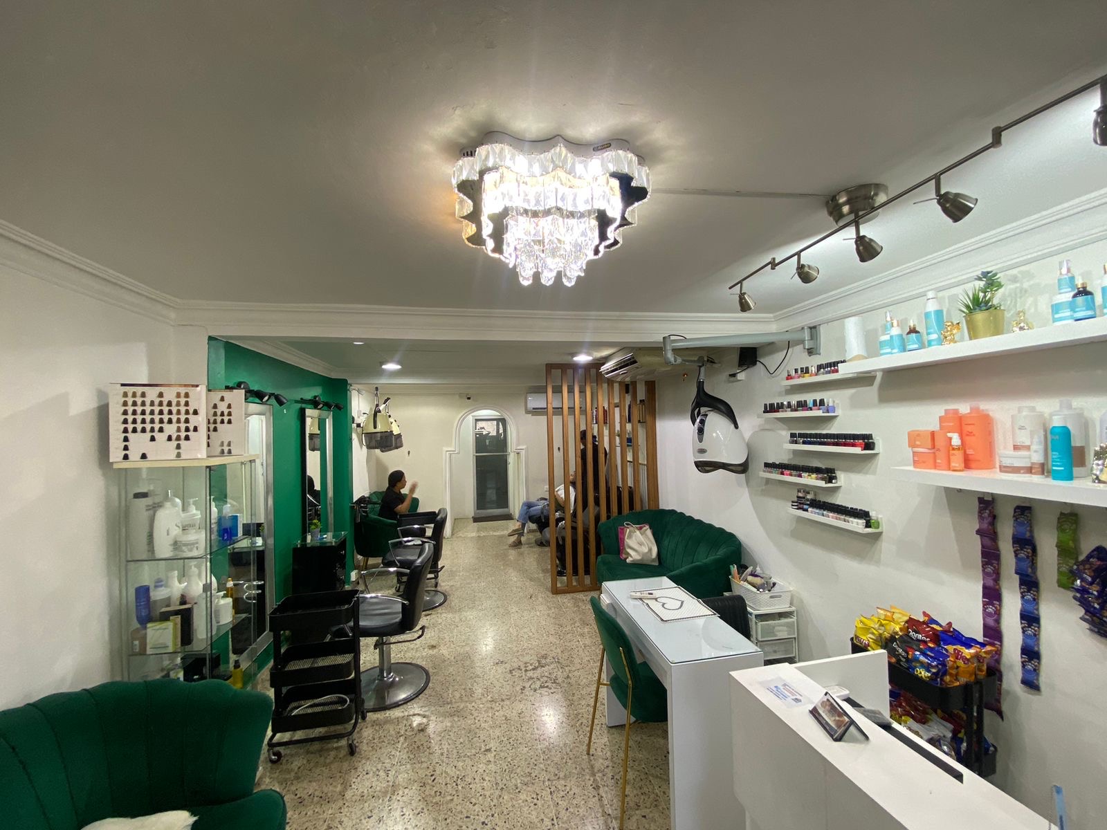 empleos disponibles - solicito Shampunier 0