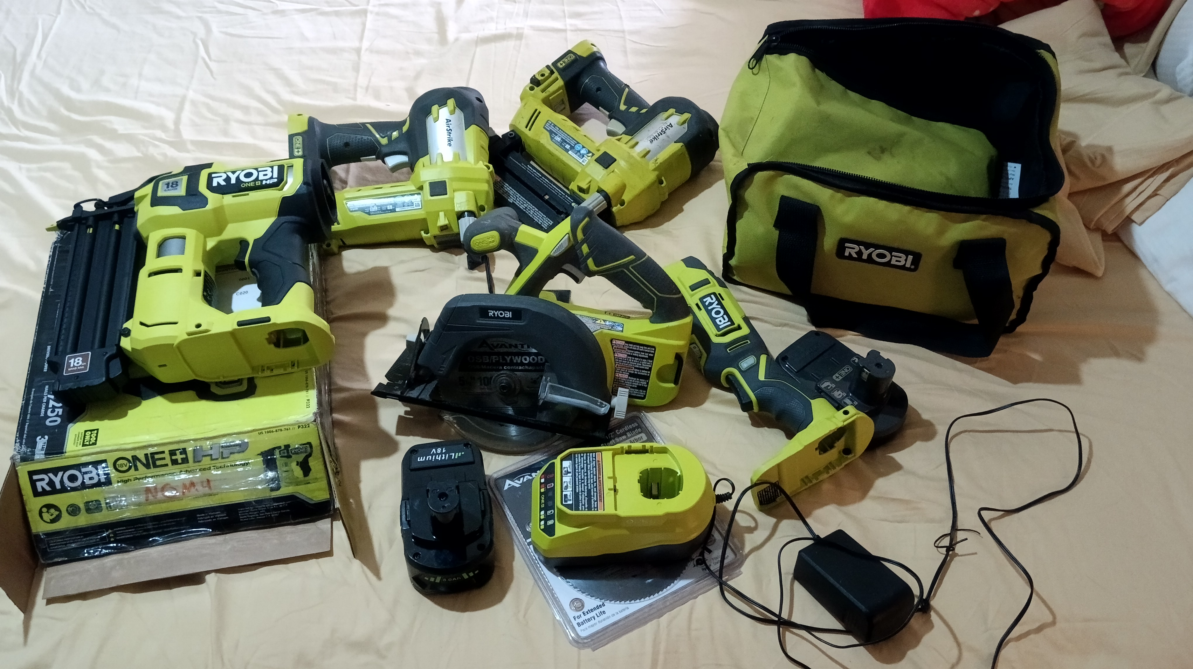 equipos profesionales - Herramientas Inalámbricas Ryobi  1