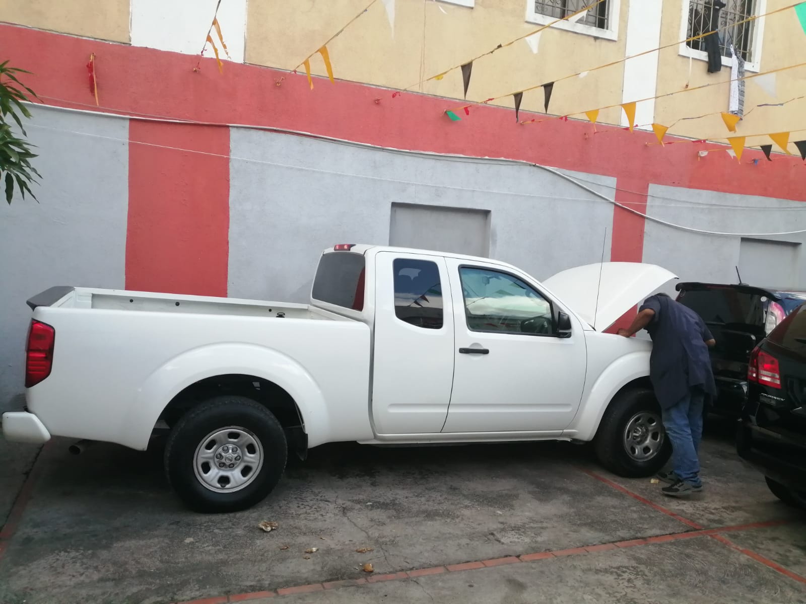 jeepetas y camionetas - Camioneta Bca cabina y media 2017 Nissam Frontier 6