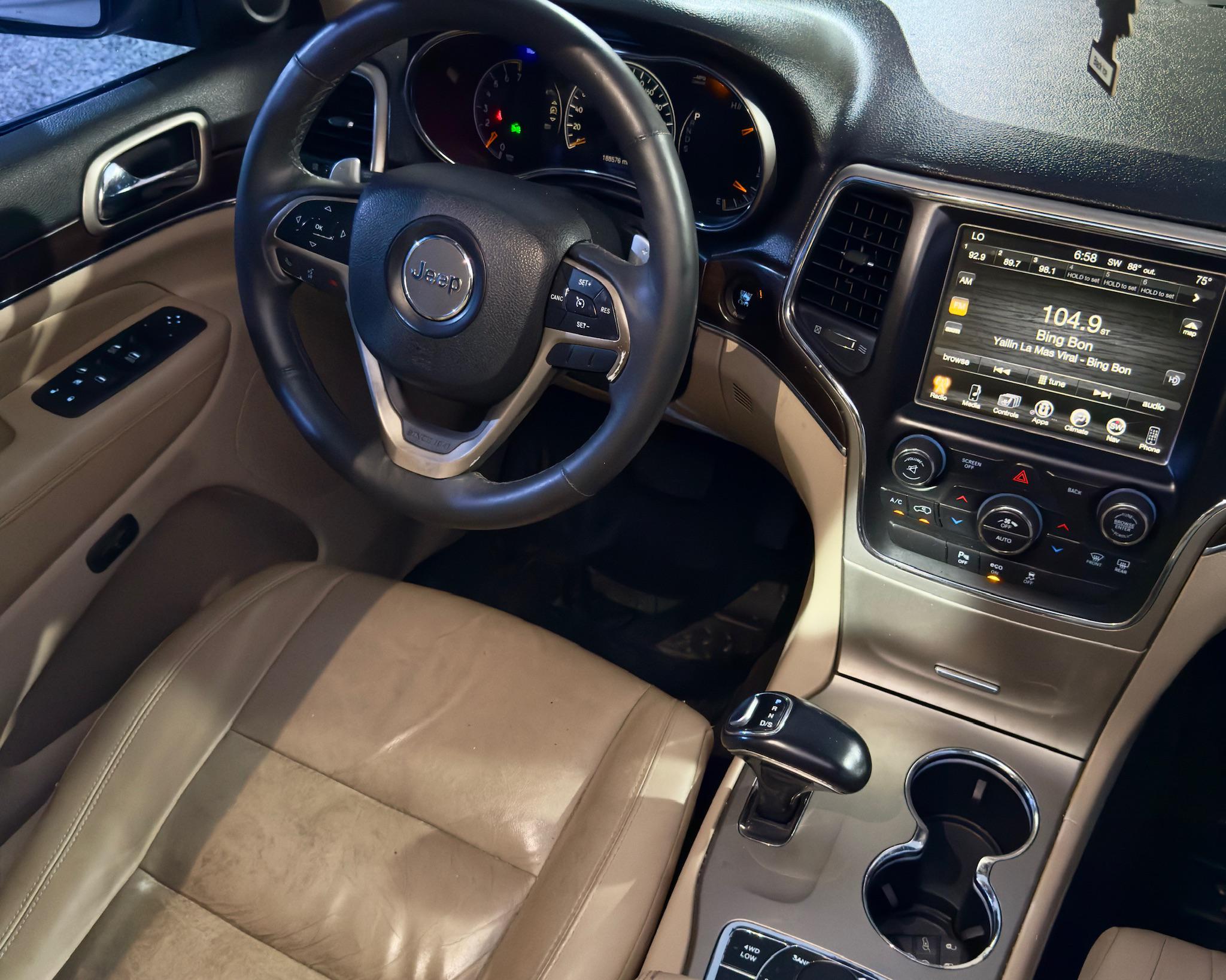 jeepetas y camionetas - JEEP GRAND CHEROKEE LIMITED 2015 6