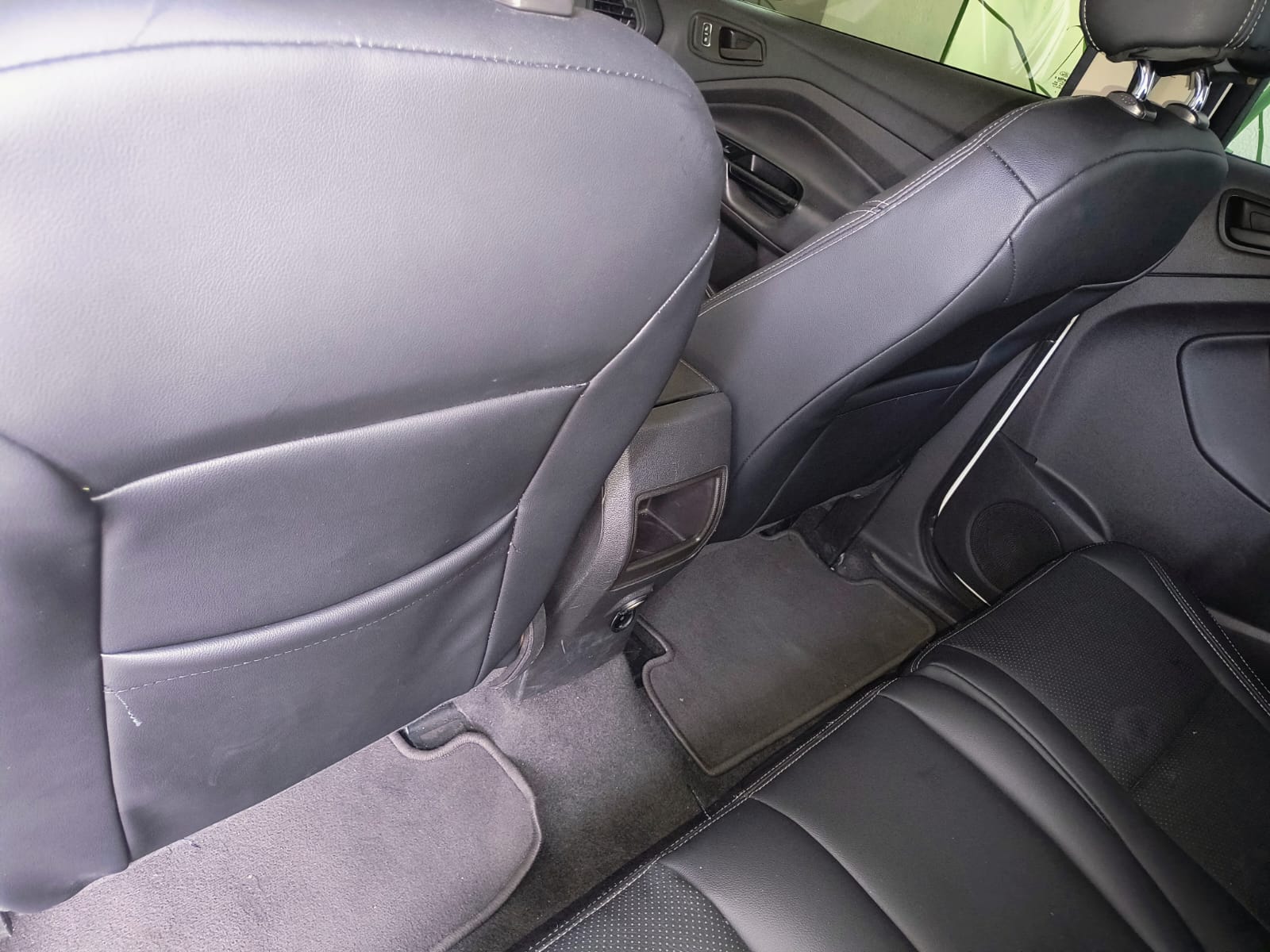 jeepetas y camionetas - Ford Escape 2016 en óptima condiciones 4