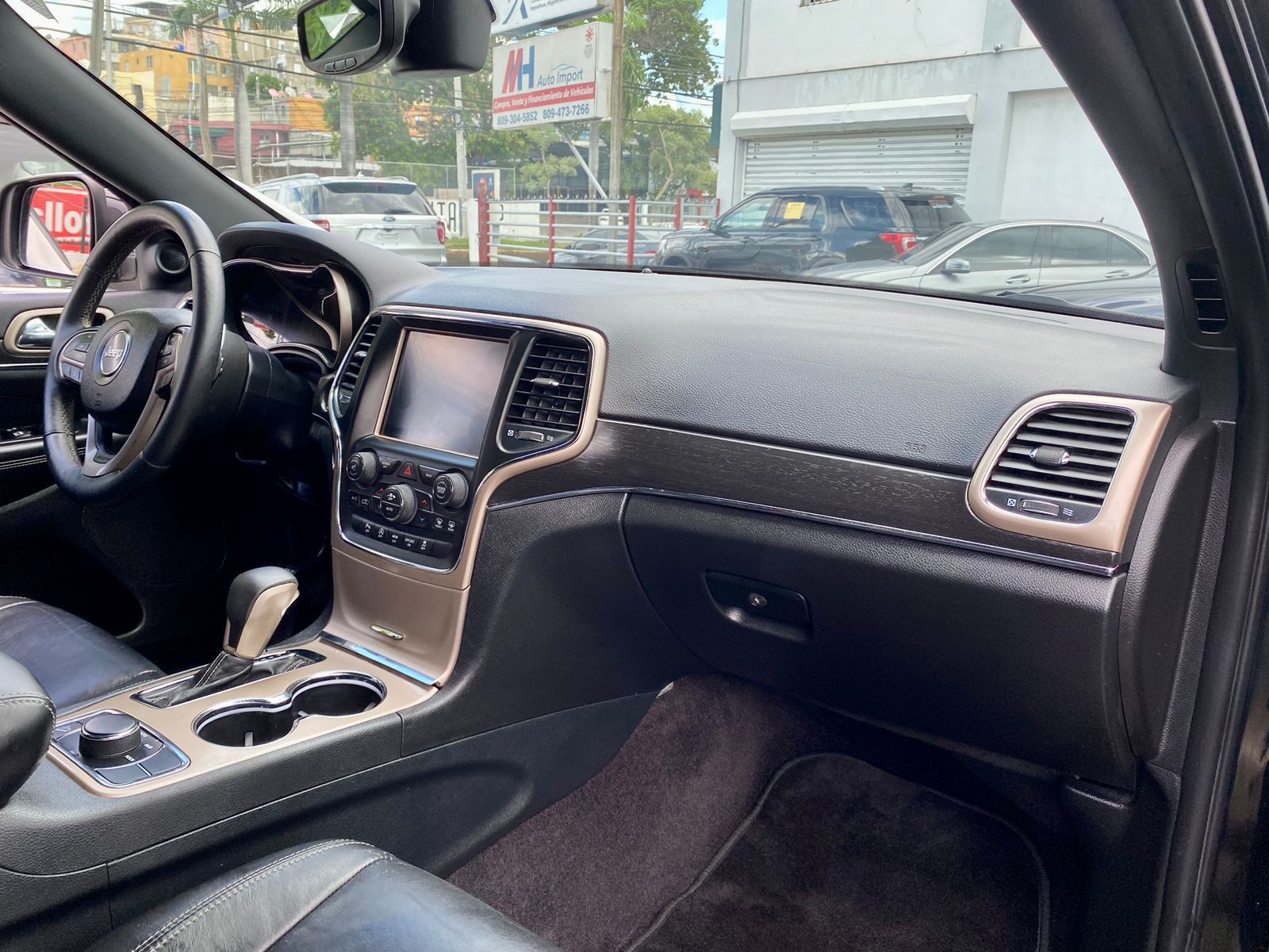 jeepetas y camionetas - Jeep Grand Cherokee Limited 2017 4