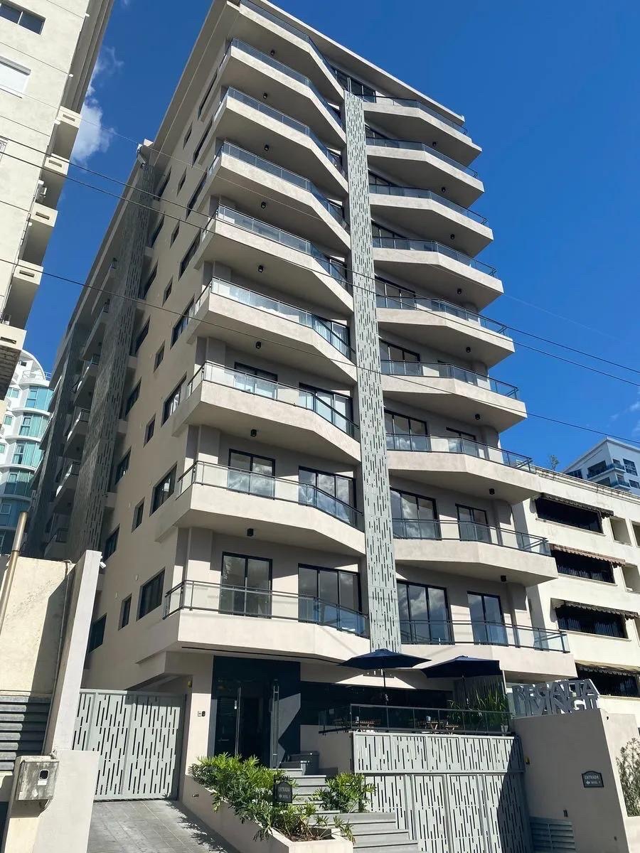 apartamentos - VENTA DE LUJOSO APARTAMENTO AMUEBLADO EN PIANTINI 