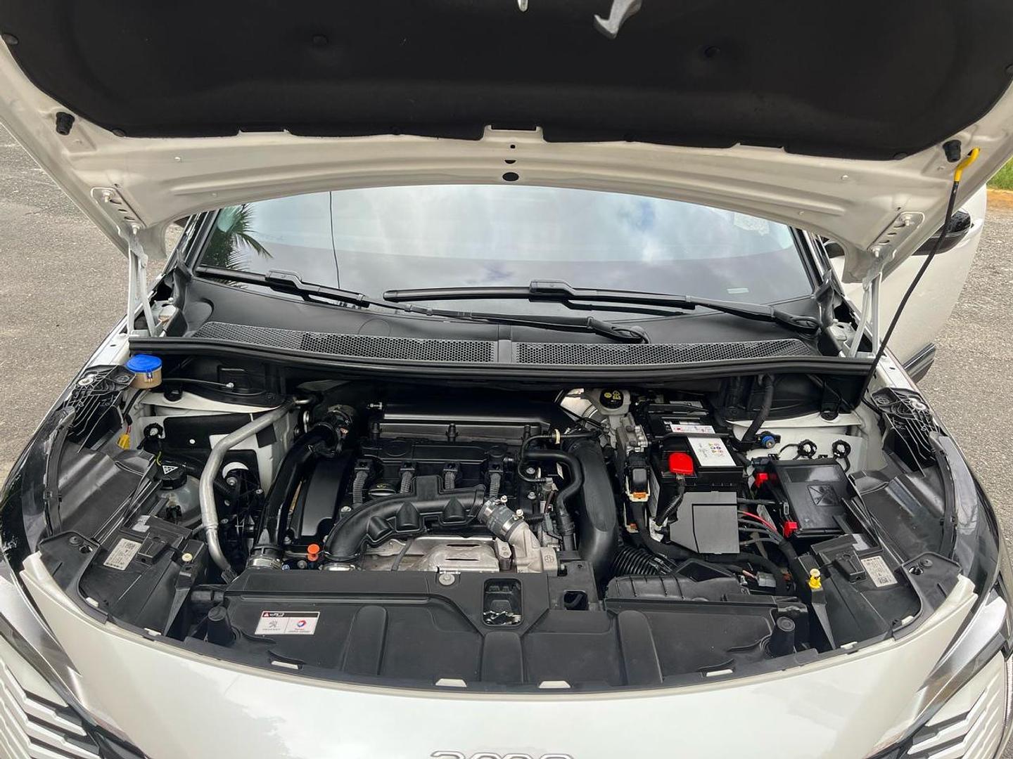 jeepetas y camionetas - vendo Peugeot 3008 Allure Año 2023, 13000 KMS 4