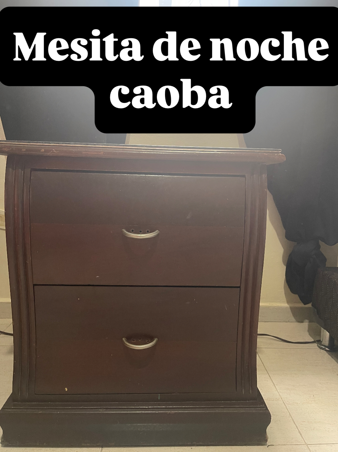 muebles y colchones - Gabetero y mesita de noche en caoba 1