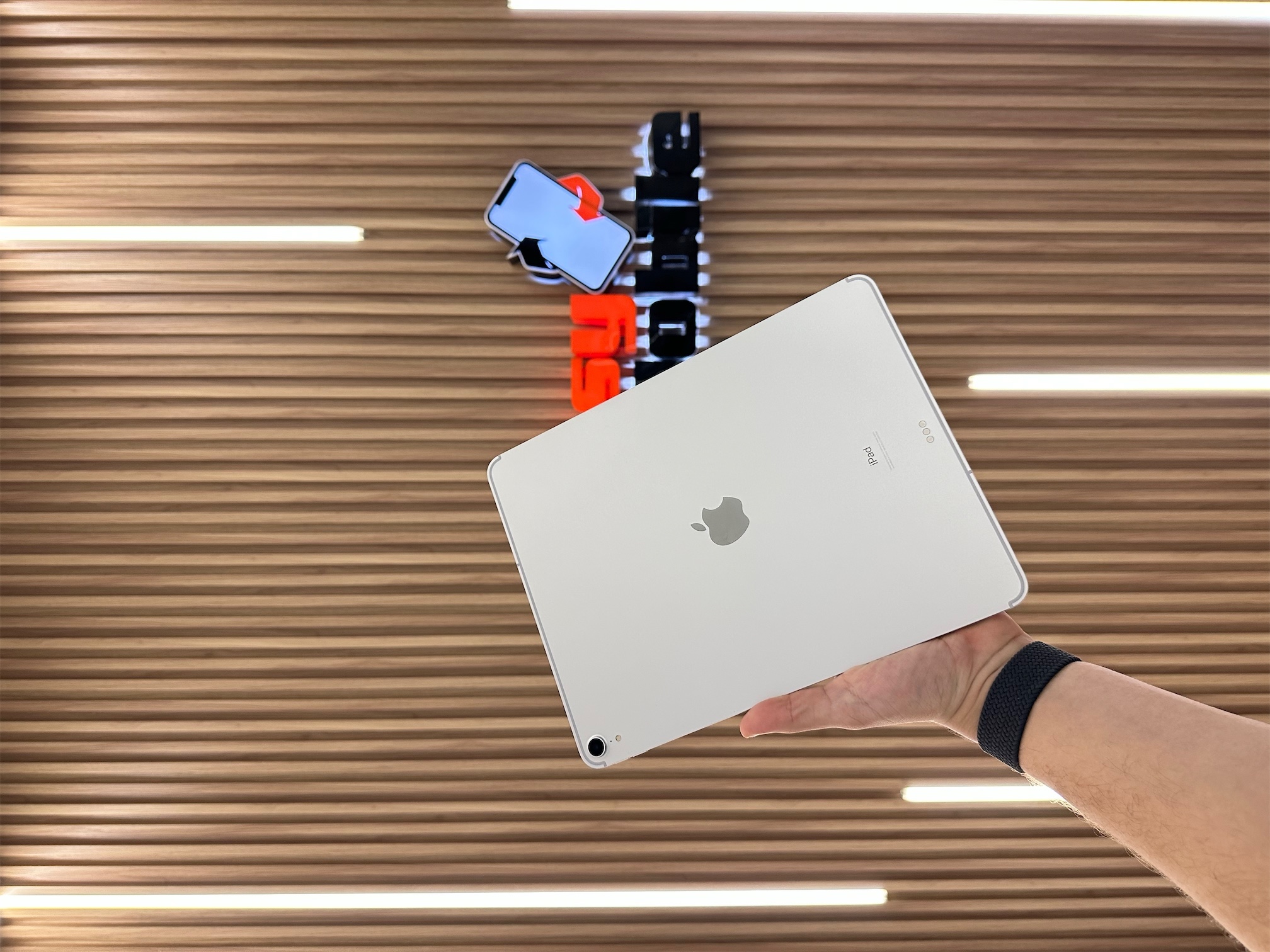 celulares y tabletas - iPad Pro 12.9" 3ra Gen 256GB WIFI + CELLULAR