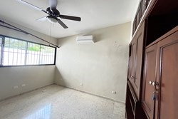 casas - Alquiler de Casa en Ensanche Paraiso 6