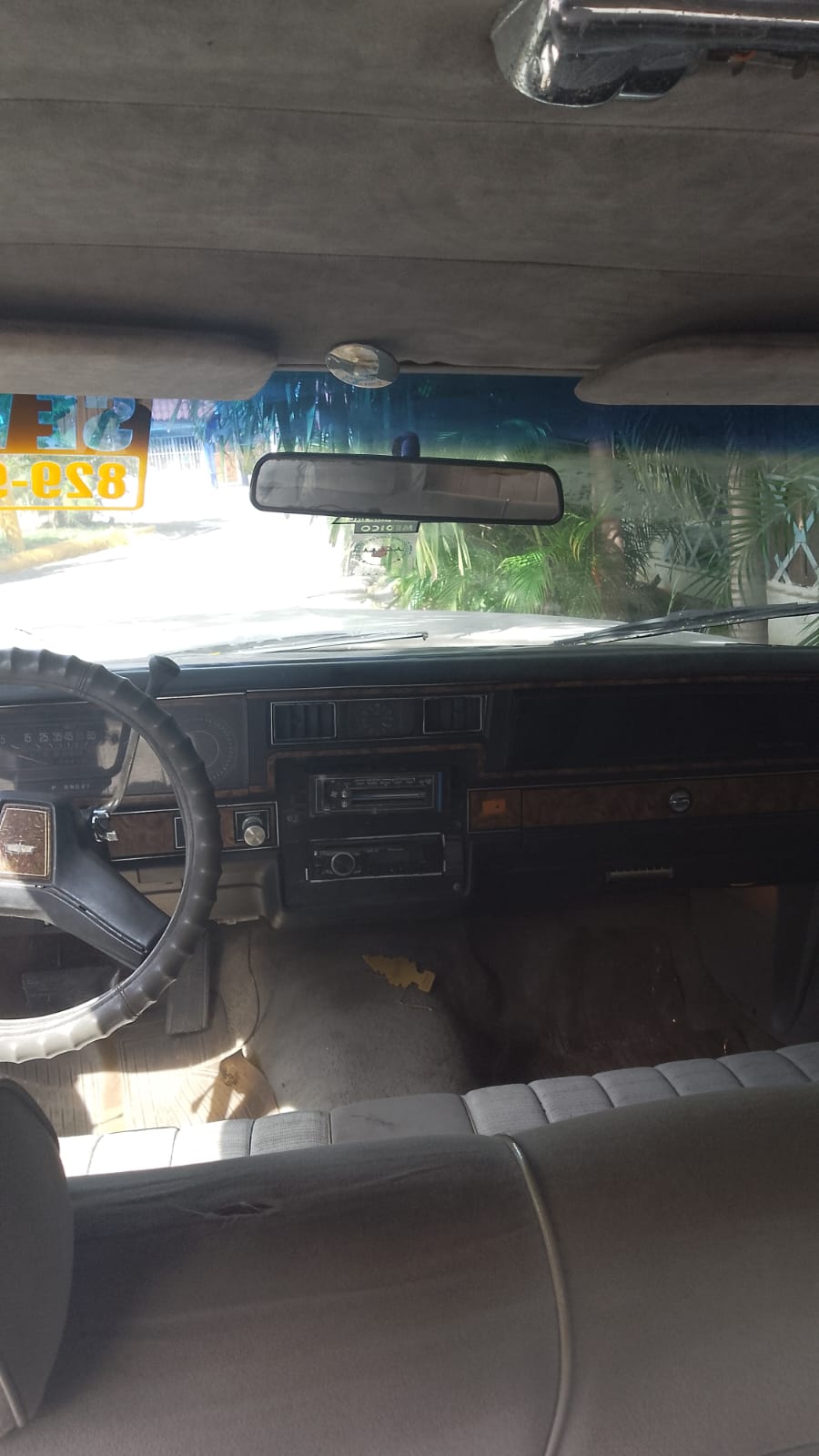 carros - Caprice classic en muy buenas condiciones  2