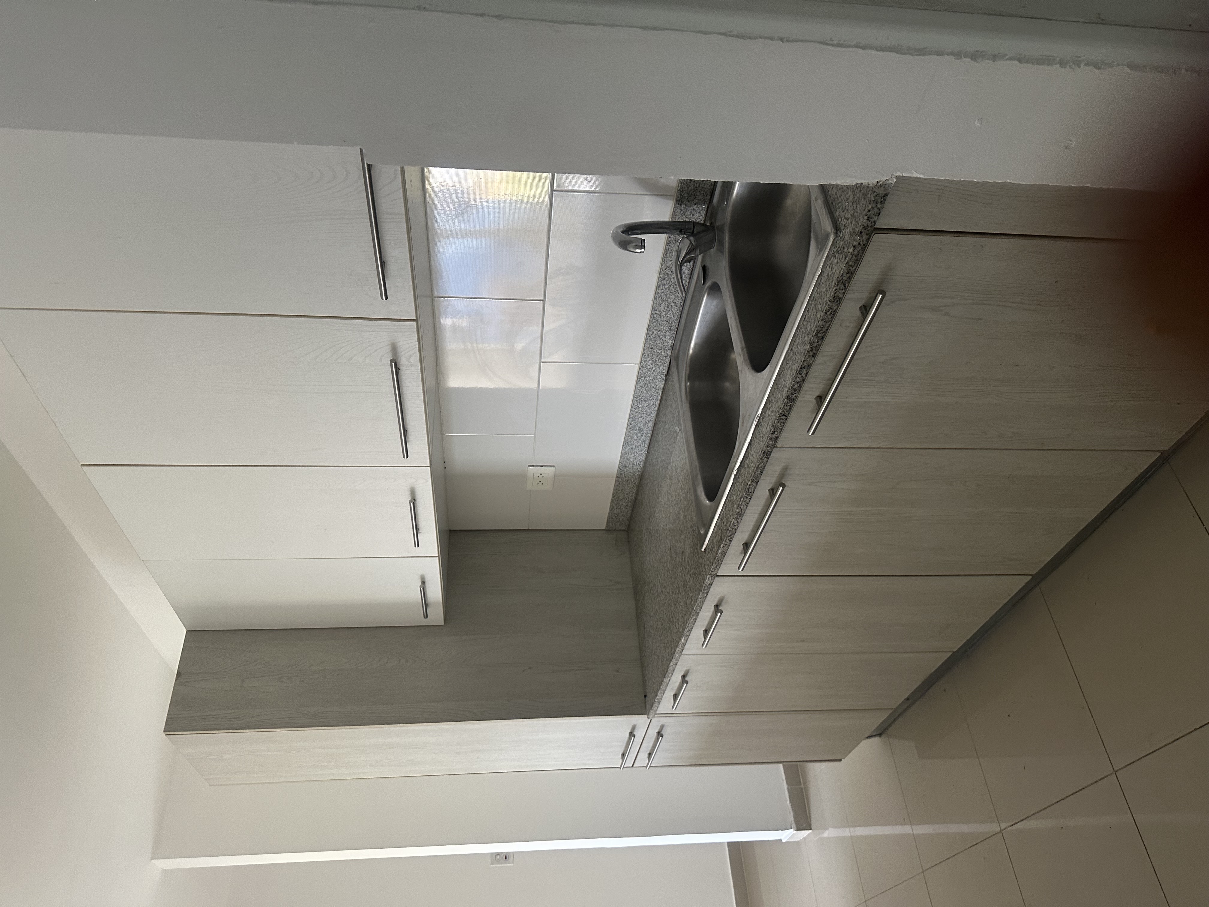 apartamentos - Excelente apartamento con áreas sociales  8
