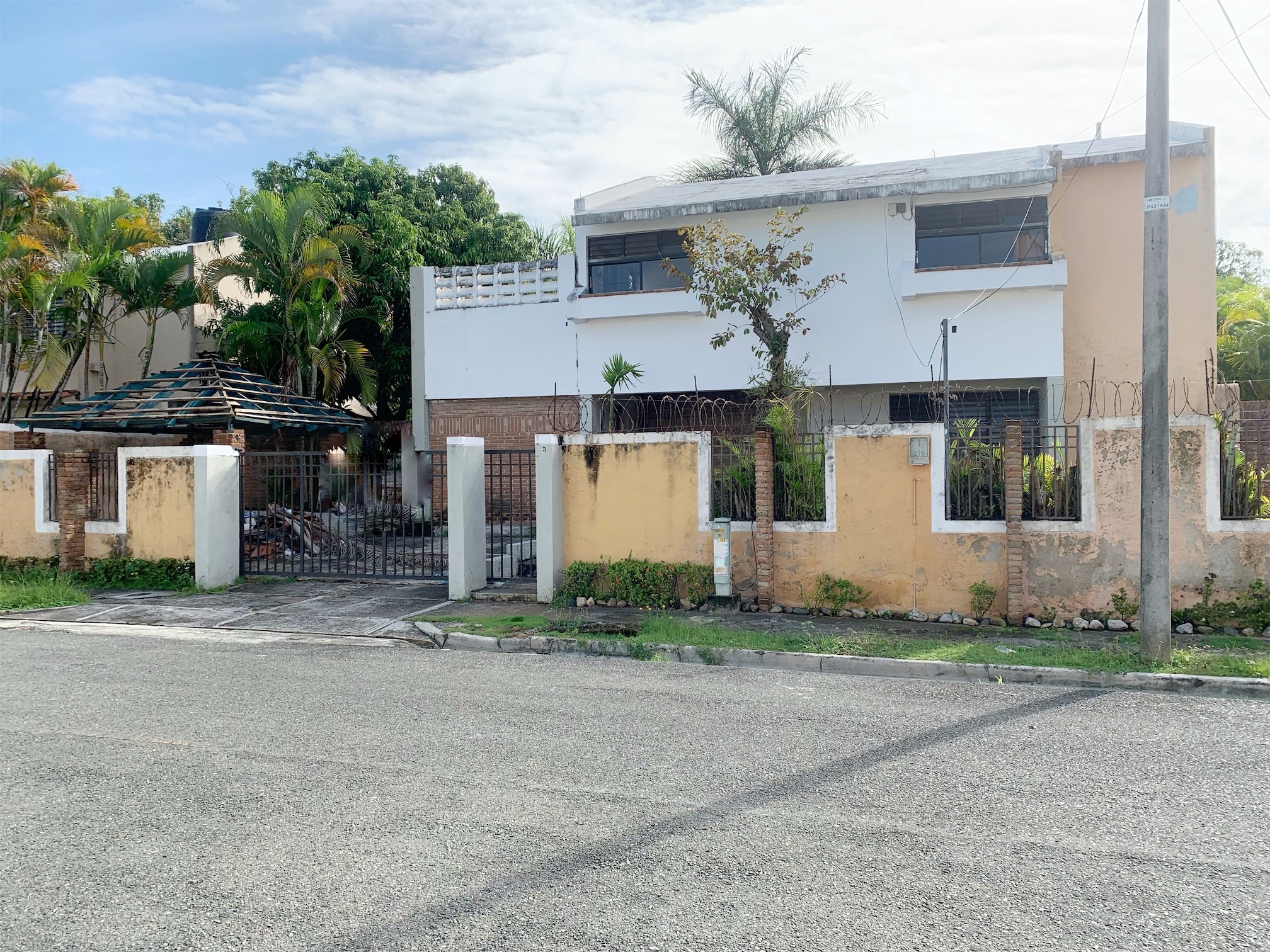 oficinas y locales comerciales - Casa con fines comerciales 3