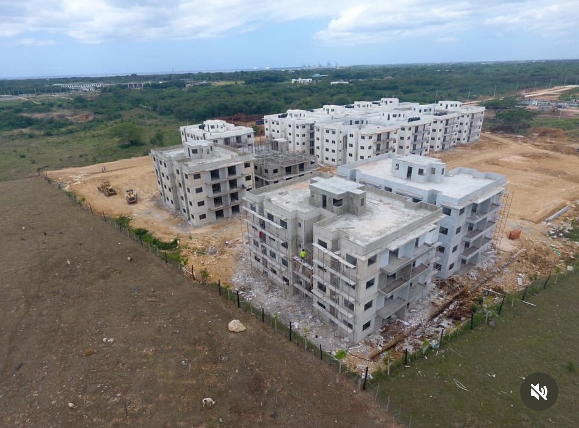 apartamentos - Boca chica separa con 10 mil pesos  4