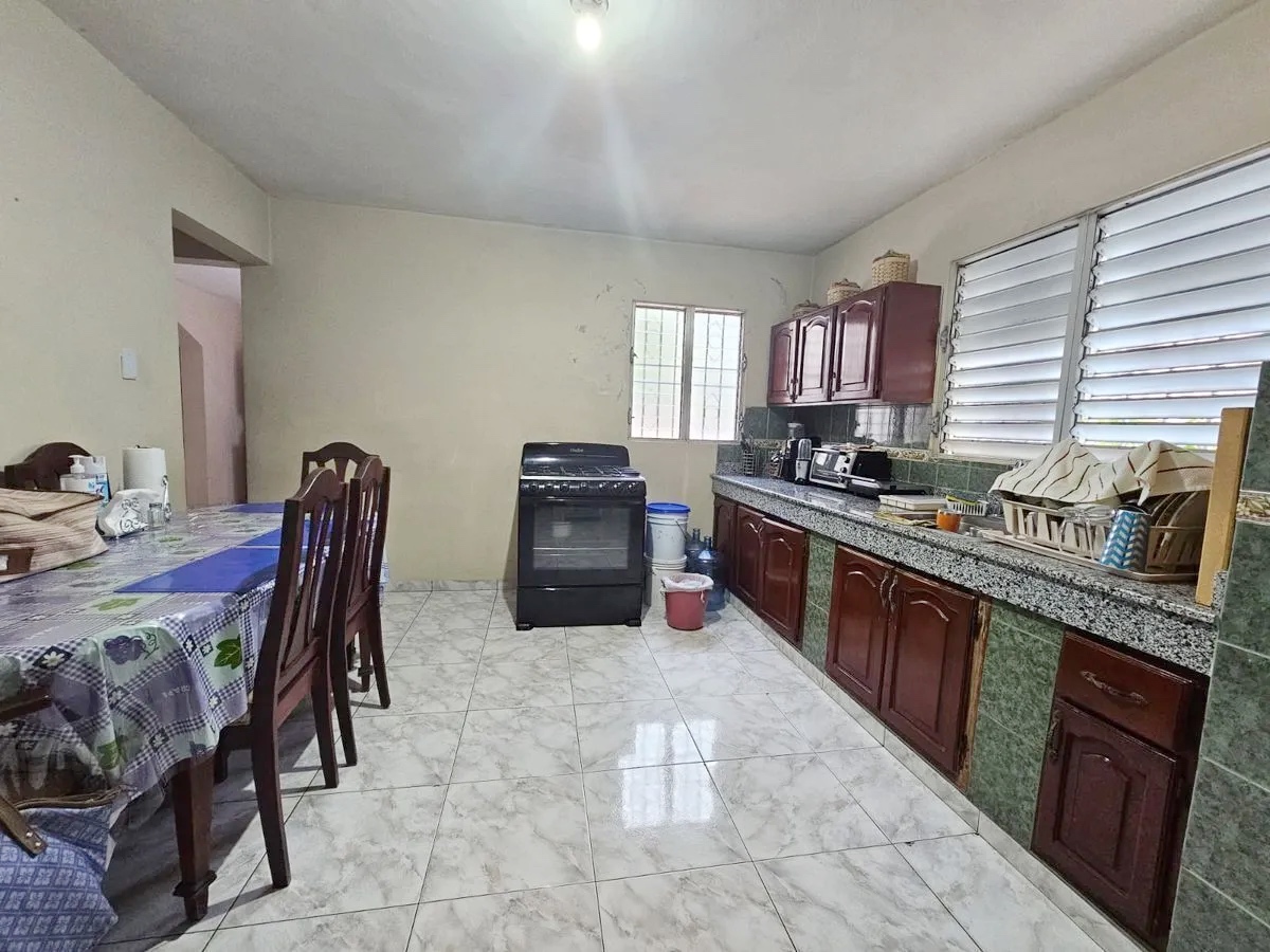 casas - Propiedad comercial en venta  4