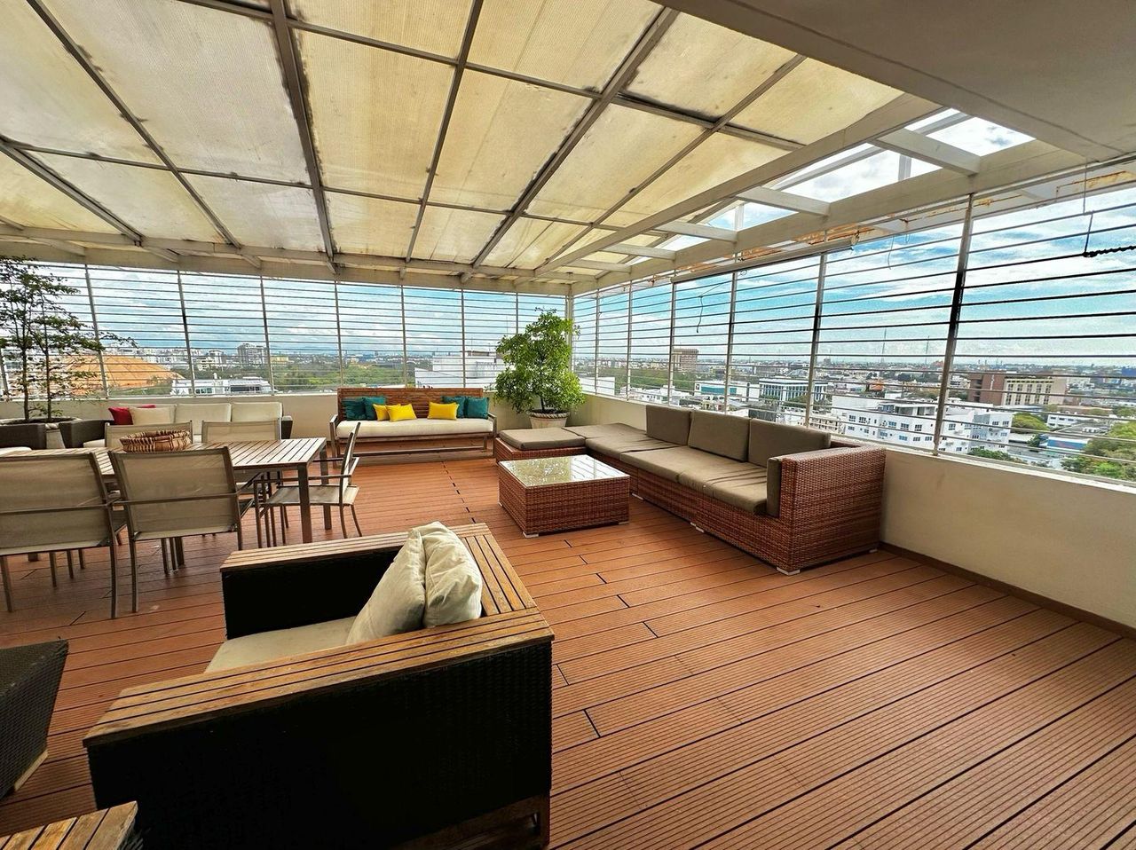 penthouses - Penthouse Espacioso de Dos Niveles en El Vergel 6