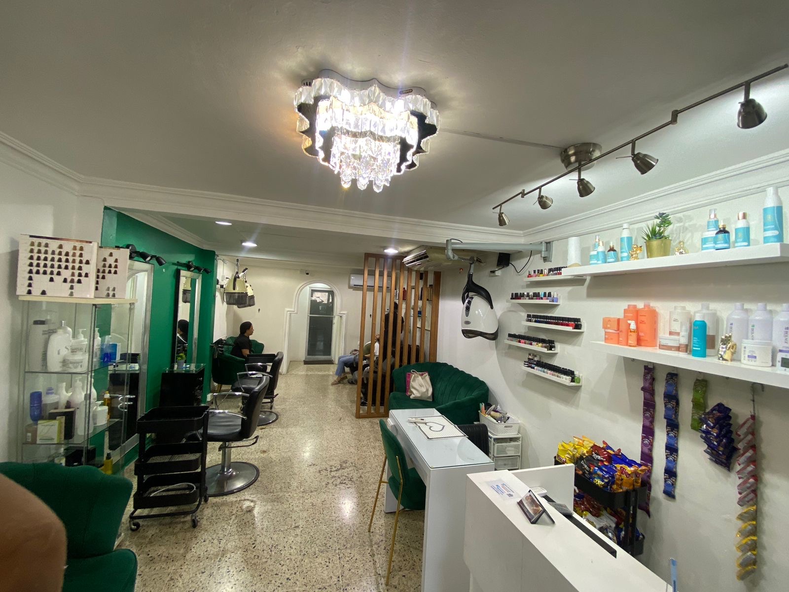 empleos disponibles - solicito Shampunier 2
