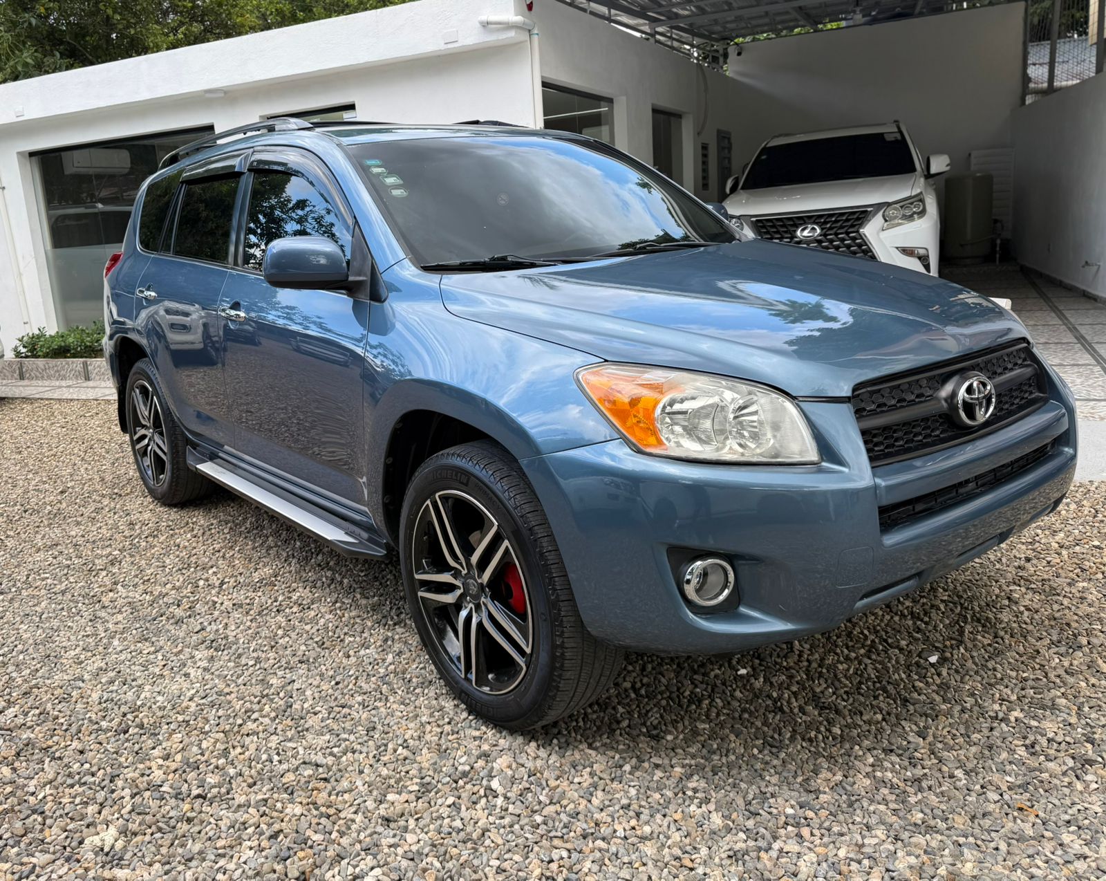jeepetas y camionetas - Toyota rav4 2011