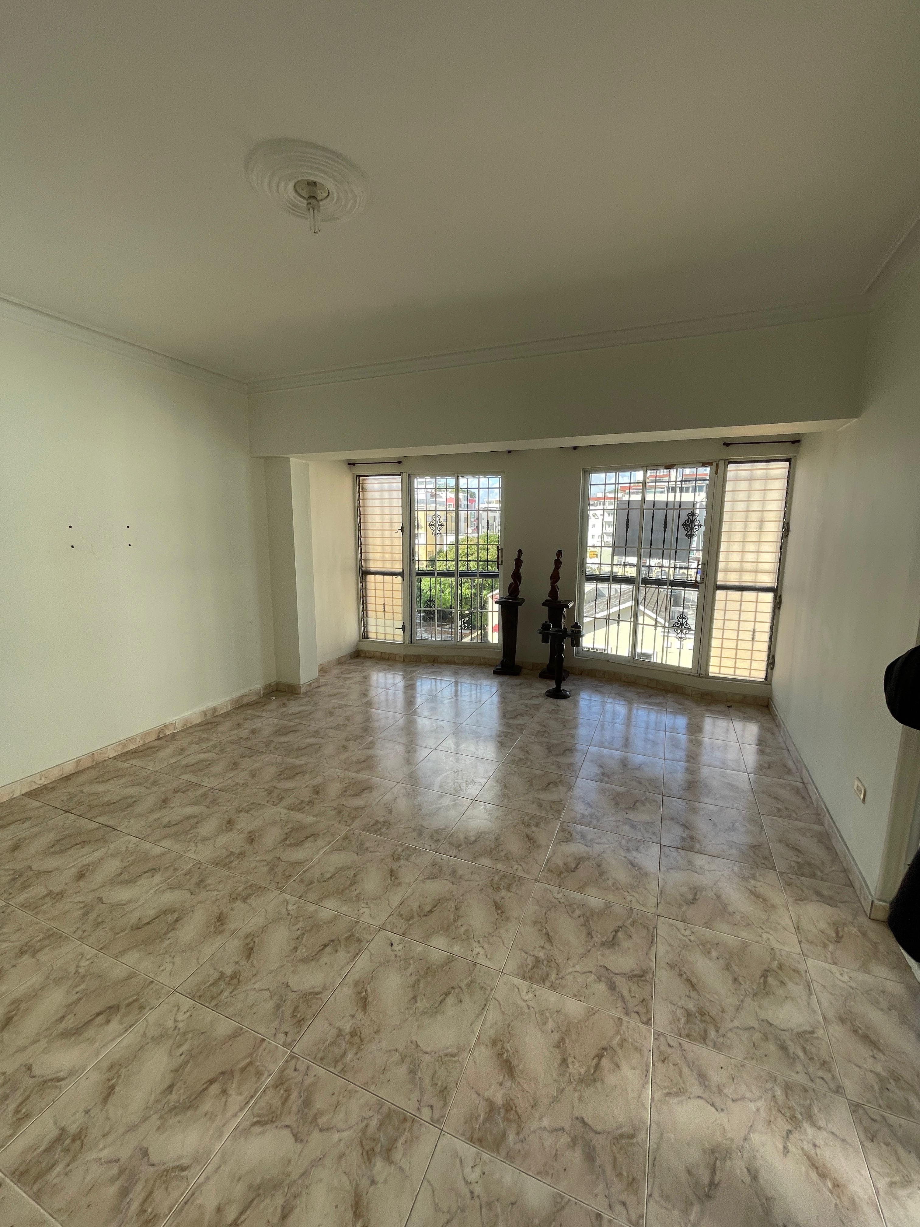 apartamentos - Apartamento de 3 Habitaciones, Renacimiento 0