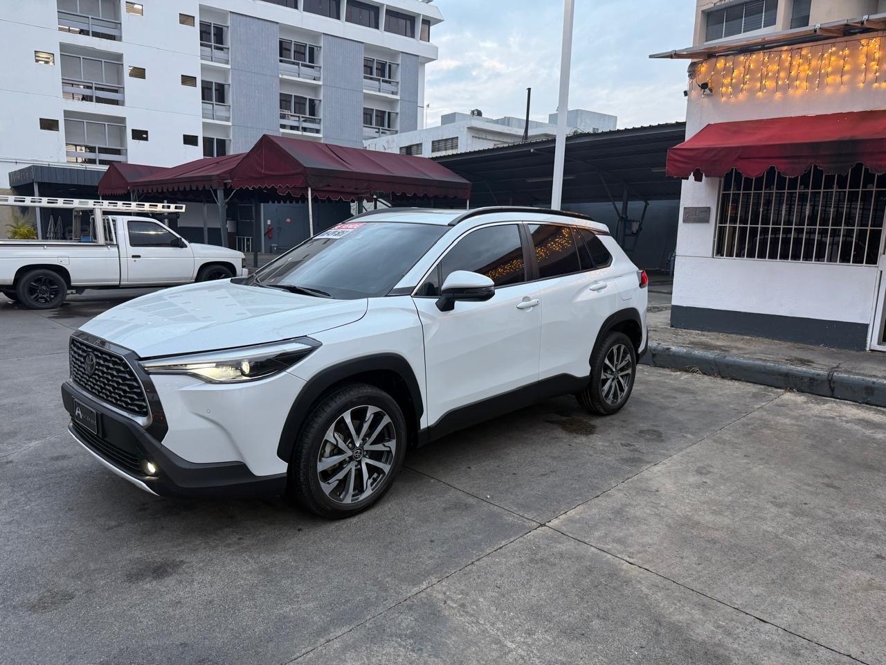 jeepetas y camionetas - TOYOTA COROLLA CROSS LIMITED 2022 1
