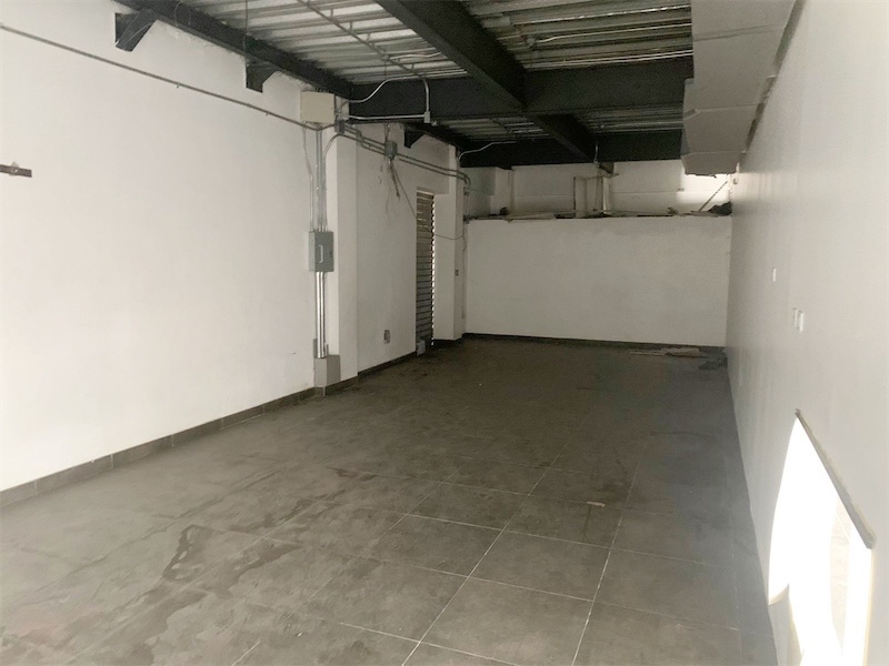 oficinas y locales comerciales - Local comercial piantini  4
