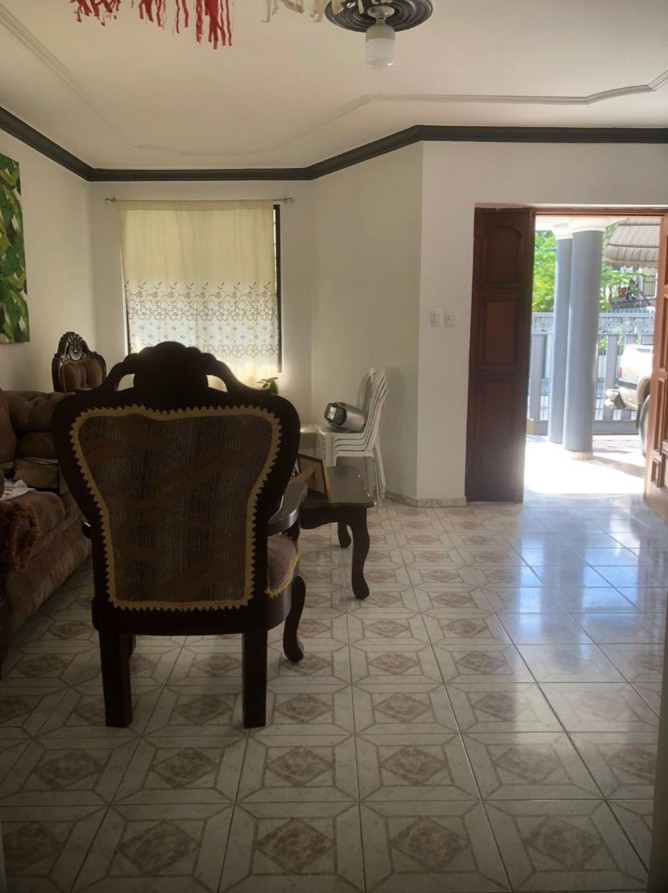 casas - Casa de 2 niveles en Venta en Santiago 9
