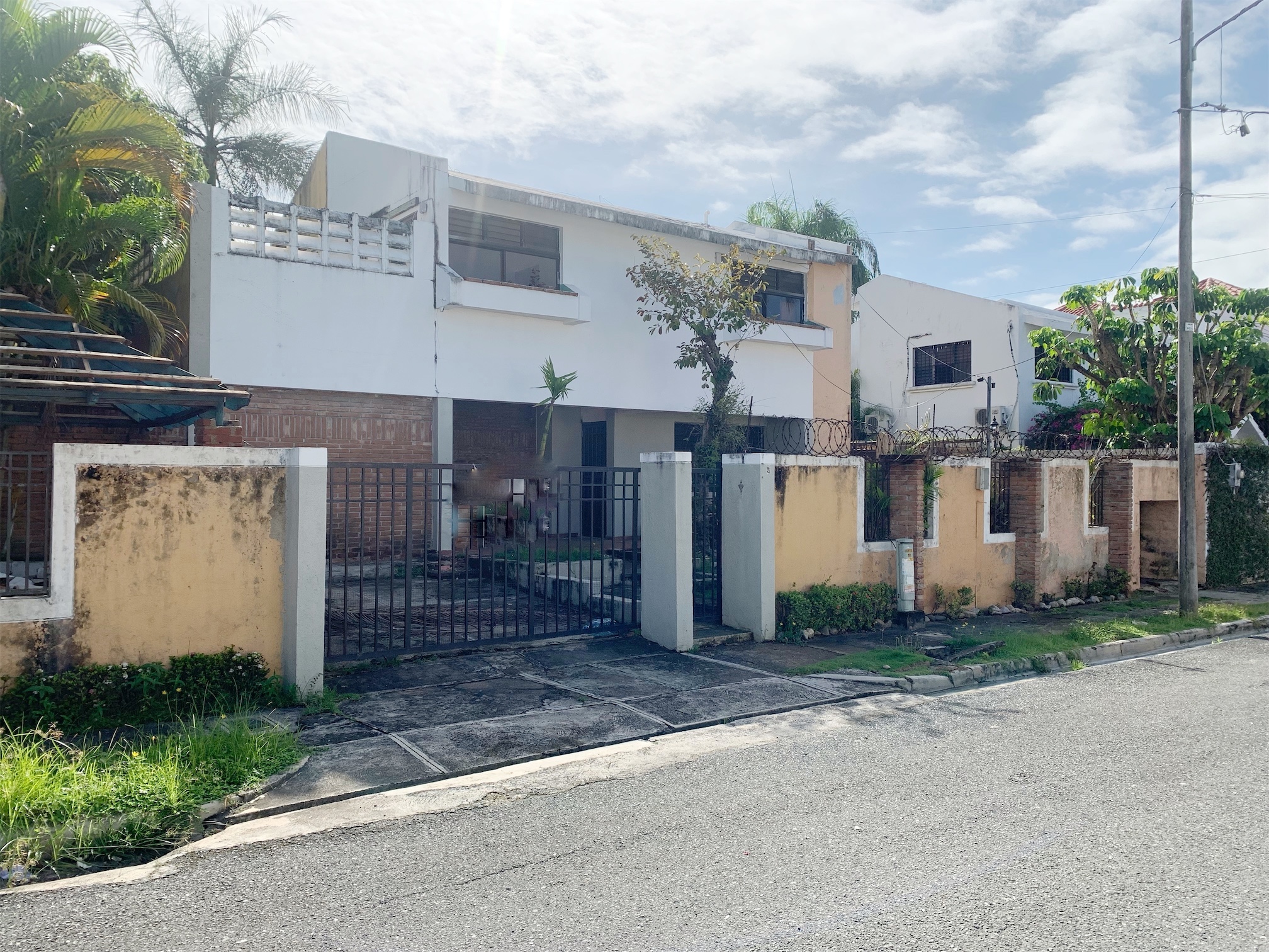 oficinas y locales comerciales - Casa con fines comerciales 4