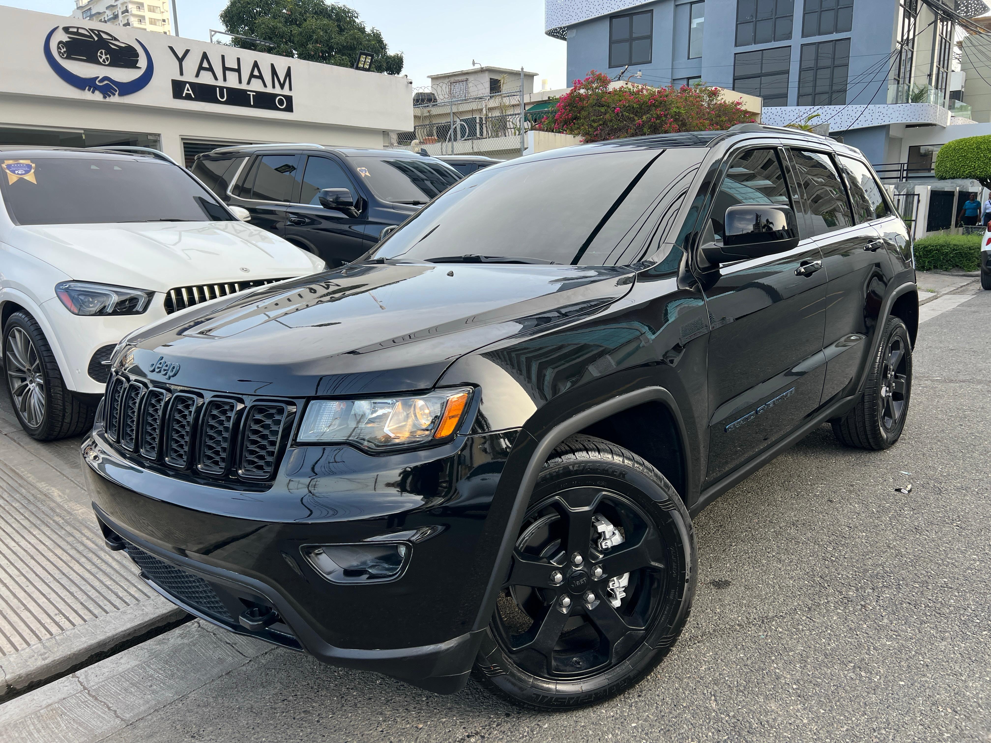 jeepetas y camionetas - JEEP GRAND CHEROKEE UPLAND 2018