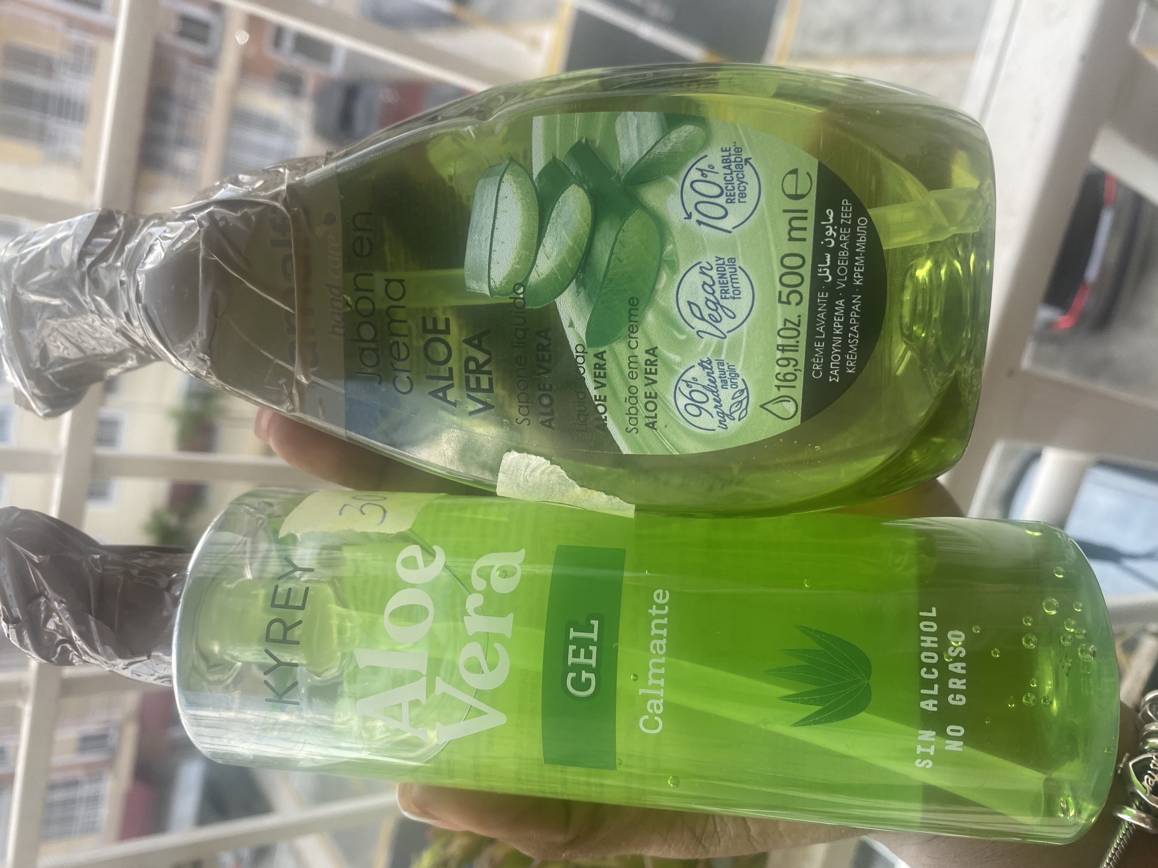 salud y belleza - jabón en crema de aloe Vera y gel calmante  1