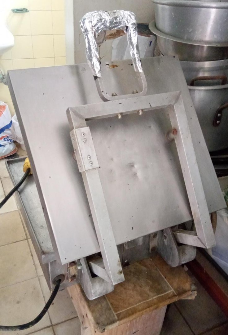 equipos profesionales - Sandwichera eléctrica 10/12 panes
ESCRIBEME SI TE INTERESA 0