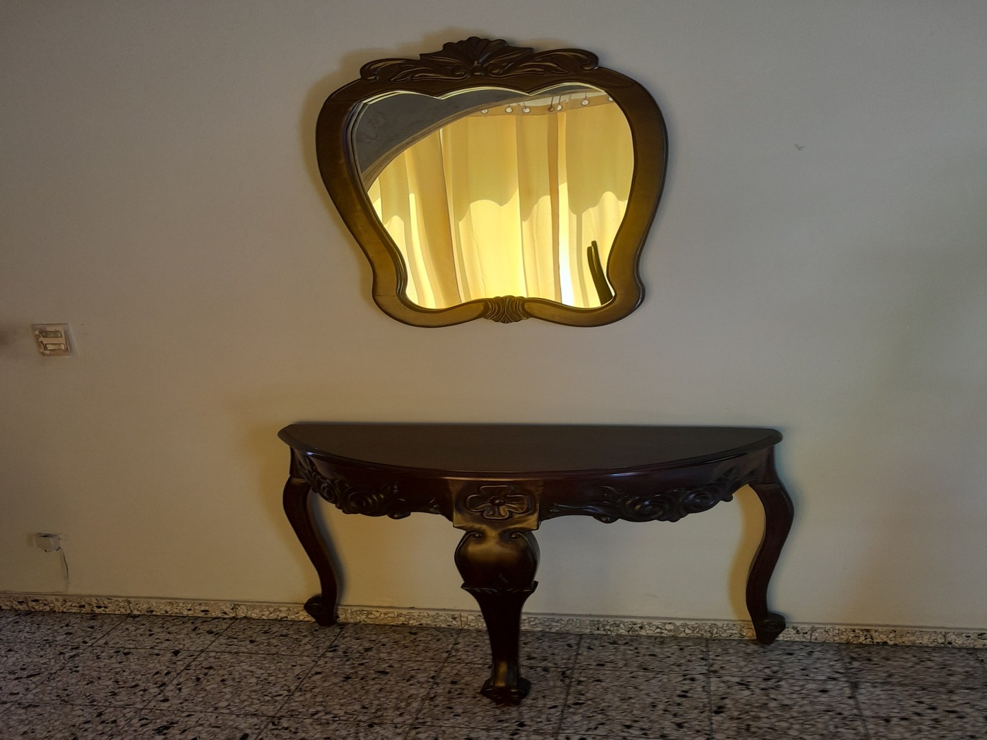 muebles y colchones - Repisa con espejo 0