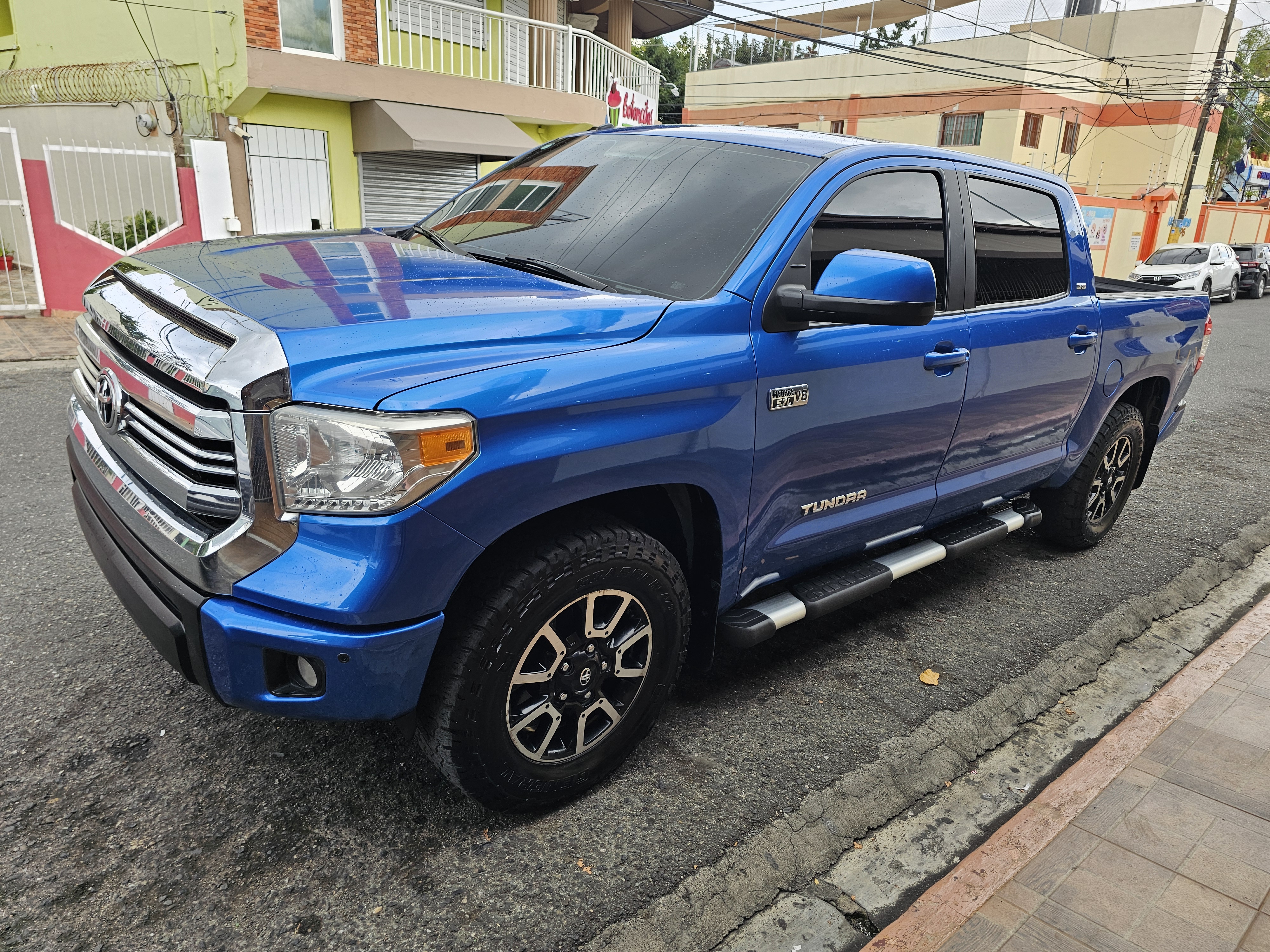 jeepetas y camionetas - TOYOTA TUNDRA 2016 4