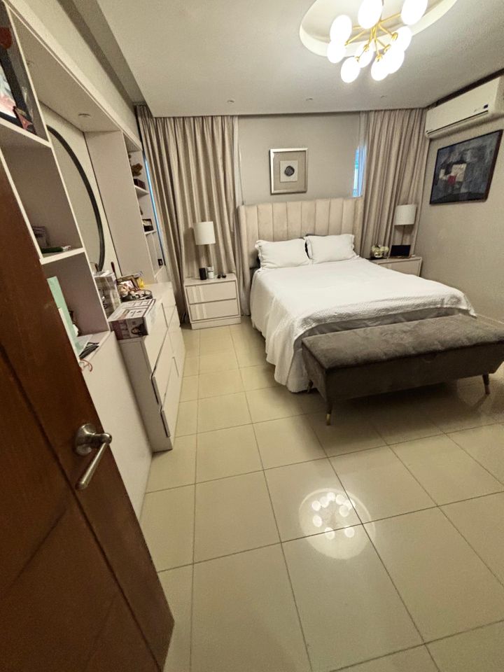 apartamentos - Apartamento remodelado en venta, Evaristo Morales  1