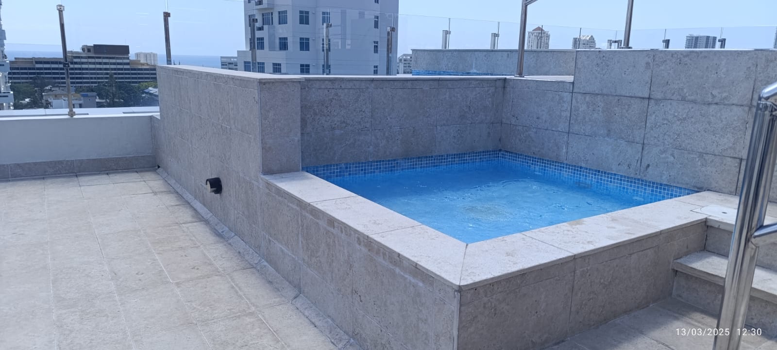 apartamentos - Bella Vista, Apartamento con linda Vista y excelentes áreas sociales