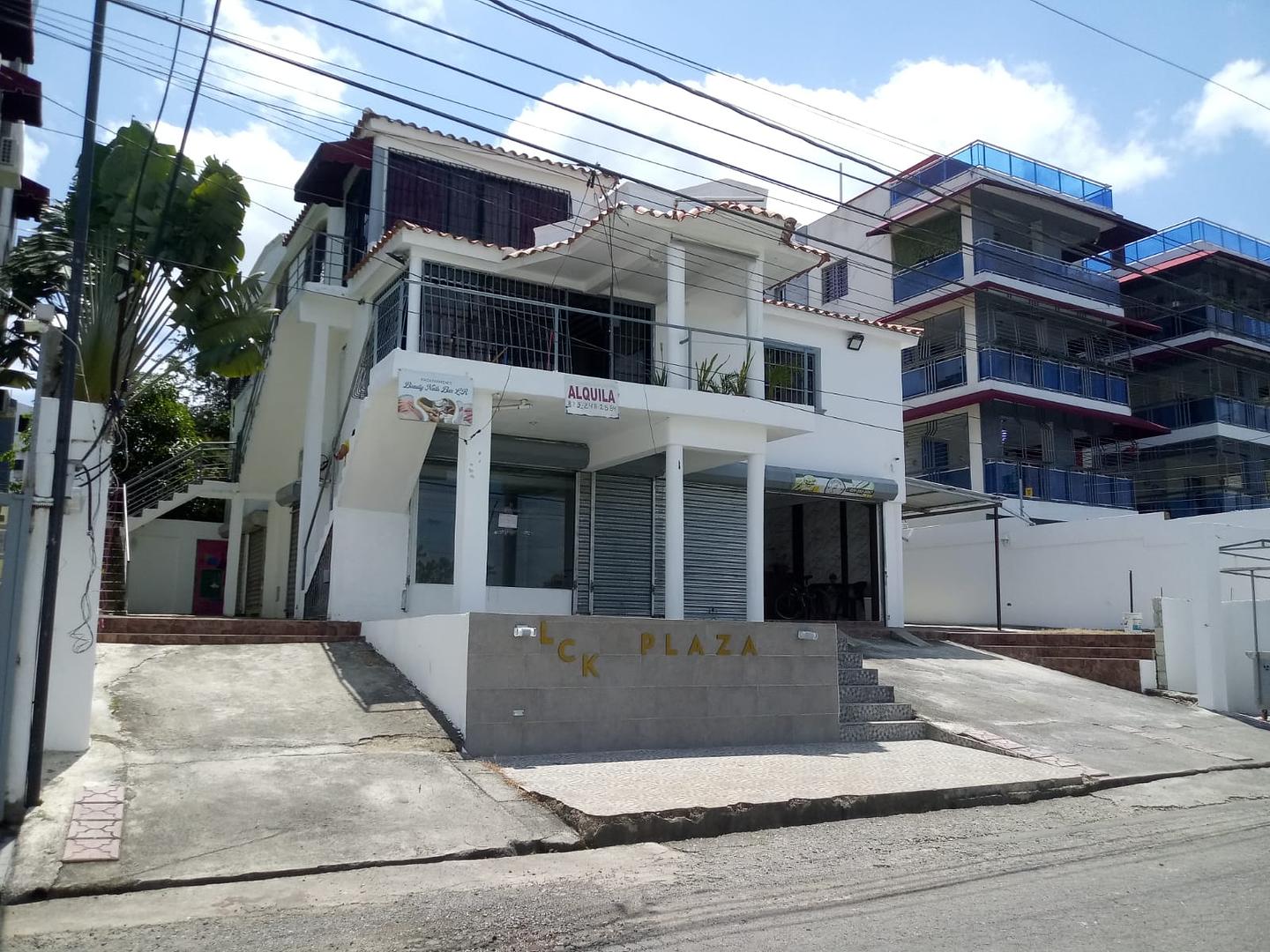 casas - CASA DE VENTA EN LA JACOBO MAJLUTA. 4