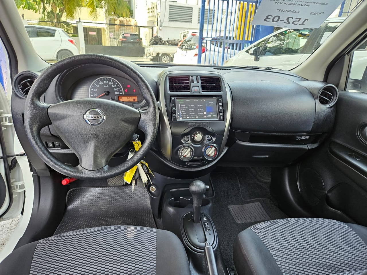 carros - NISSAN MARCH  6