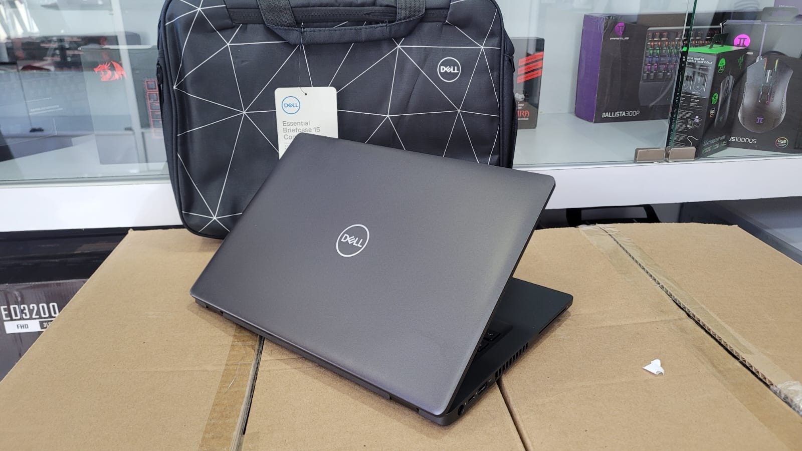 computadoras y laptops - DELL Latitude 5400 I5-8265U BULTO GRATIS 1
