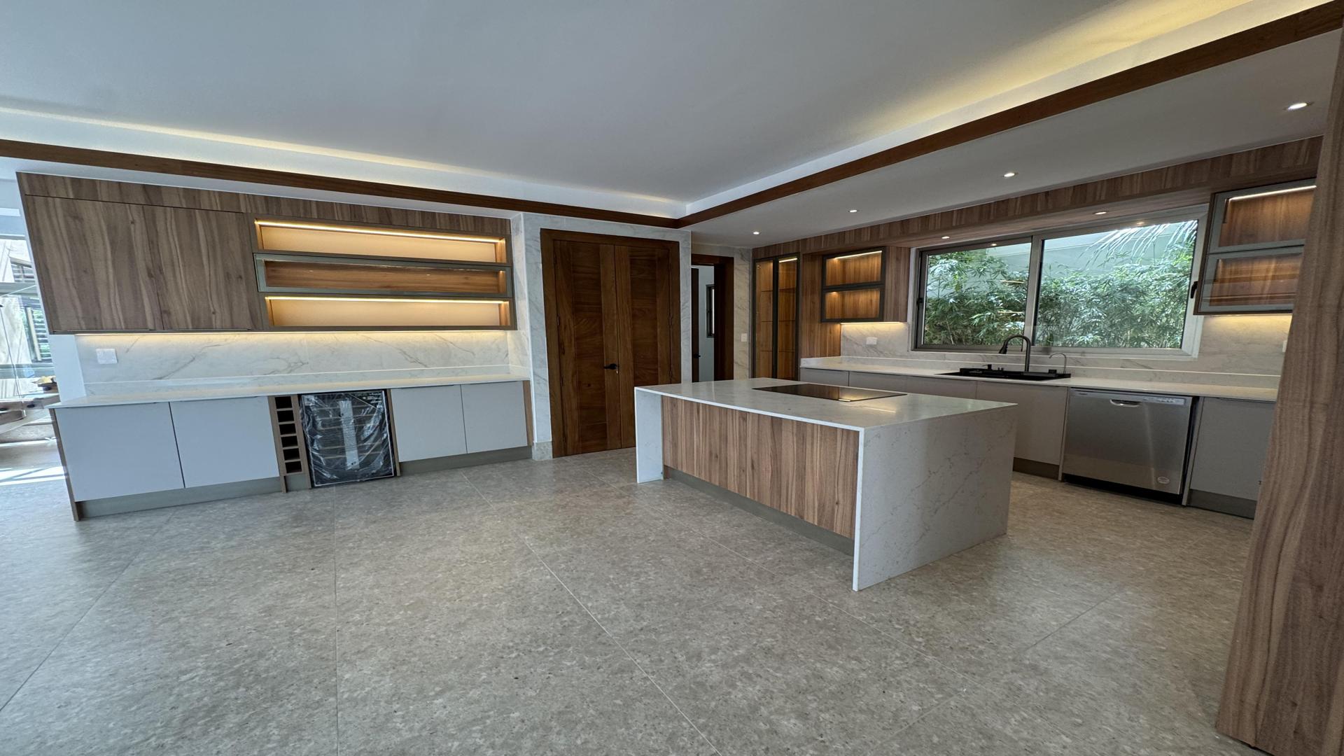 casas vacacionales y villas - Villa de Lujo Frente al Parque Punta Cana Village 3