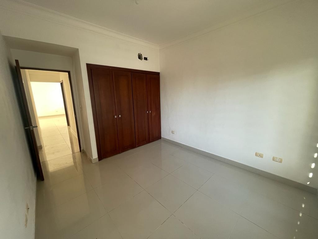apartamentos - Se vende apartamento en Renacimiento 3